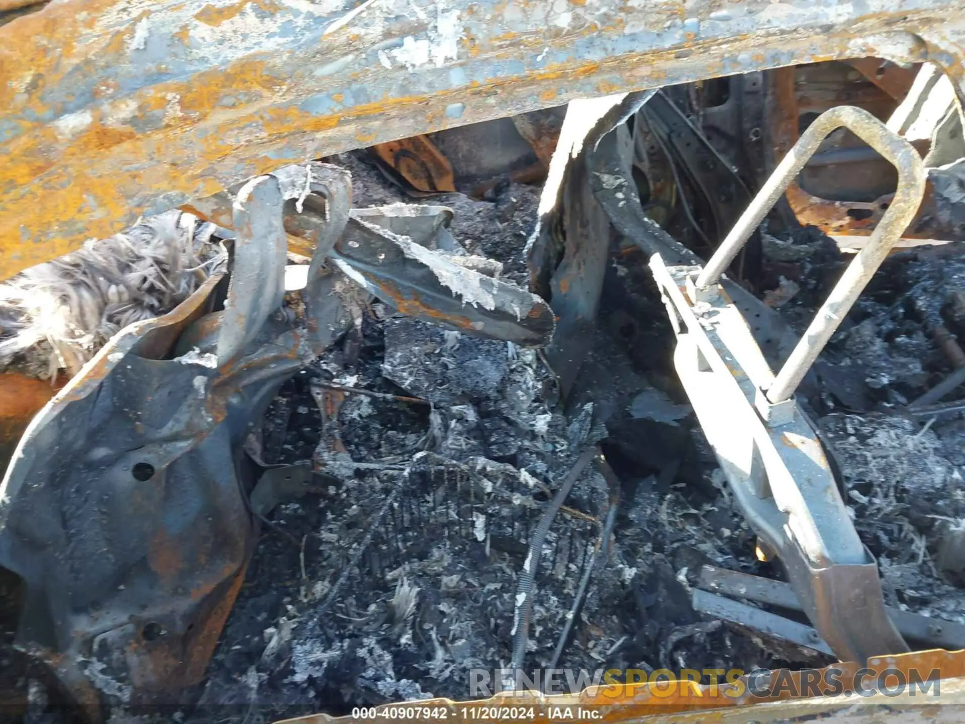 8 Photograph of a damaged car 5YFS4MCE6NP132625 TOYOTA COROLLA 2022