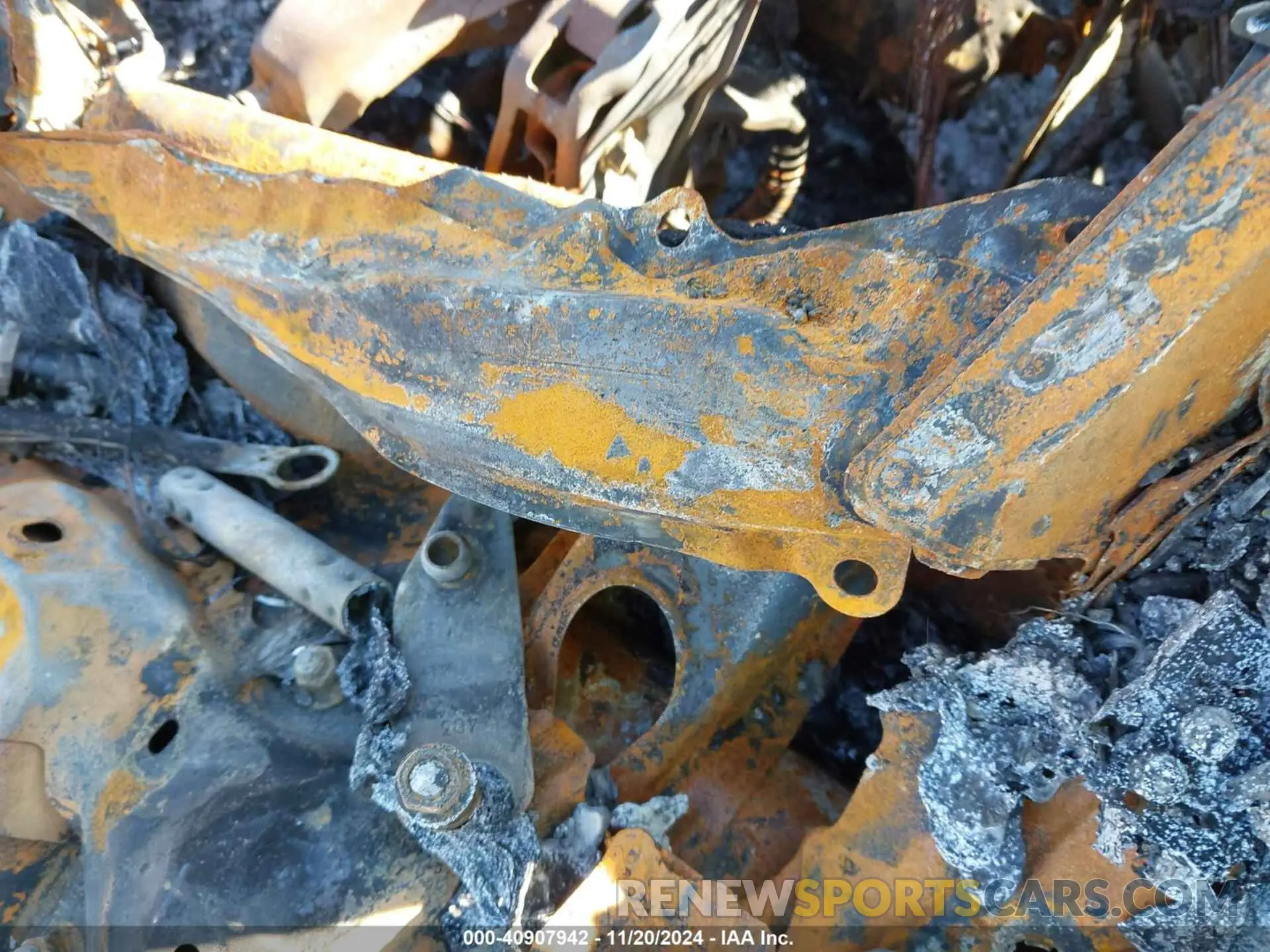 9 Photograph of a damaged car 5YFS4MCE6NP132625 TOYOTA COROLLA 2022
