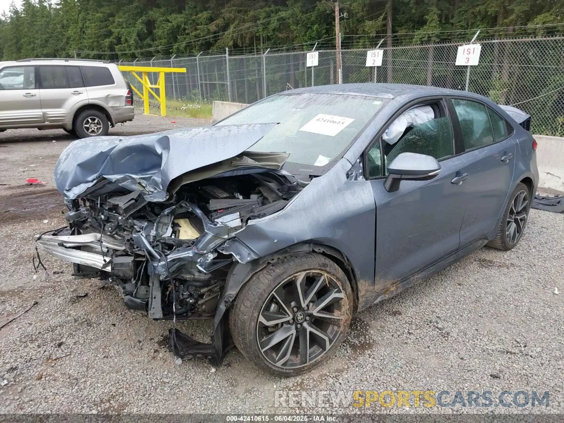 2 Photograph of a damaged car 5YFS4MCE6NP138909 TOYOTA COROLLA 2022