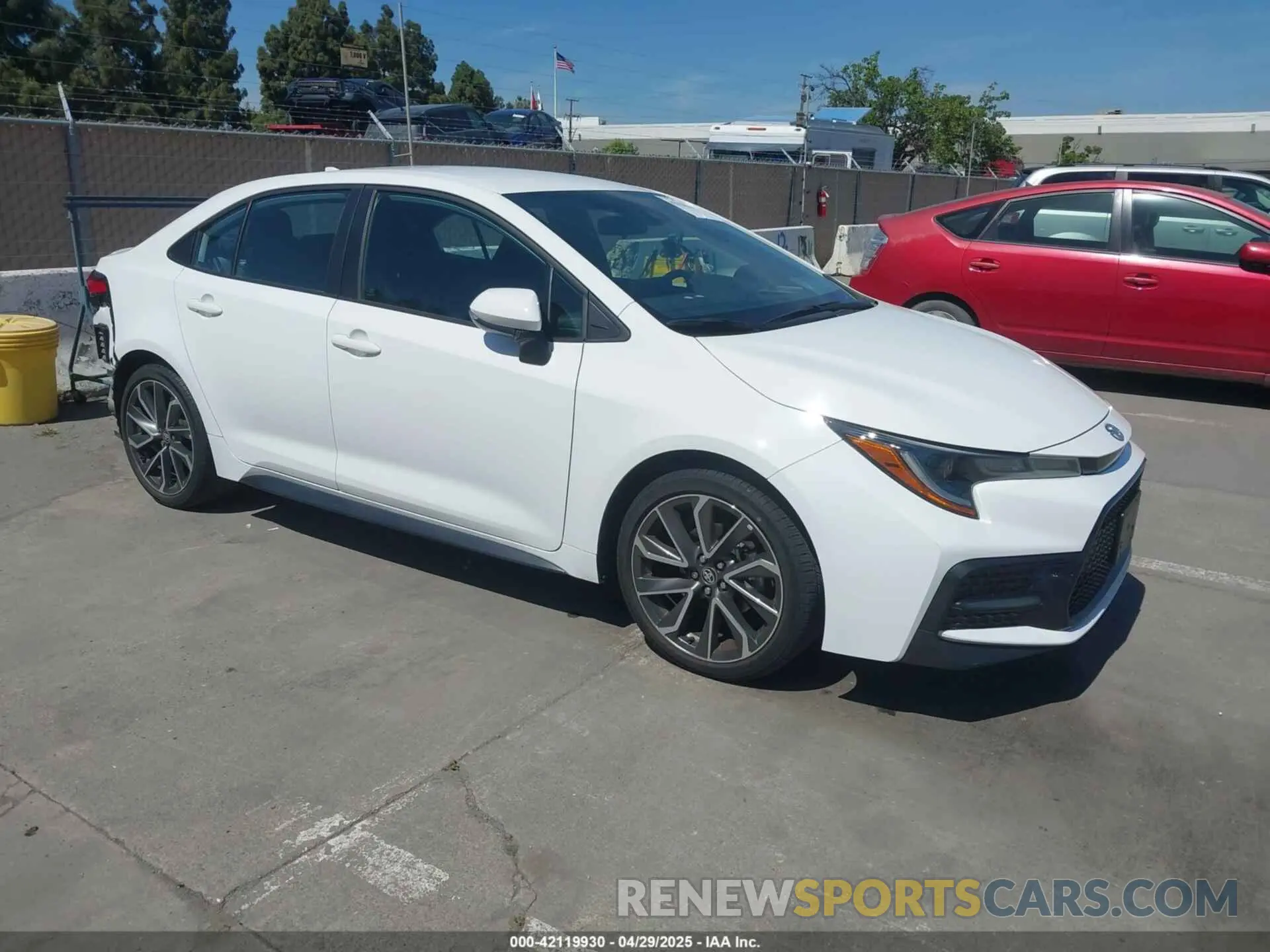 1 Photograph of a damaged car 5YFS4MCE7NP114800 TOYOTA COROLLA 2022