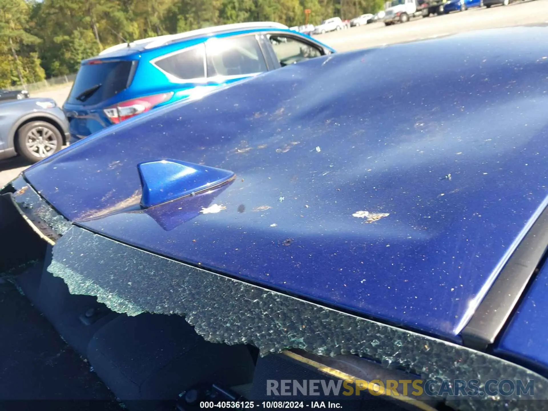 18 Photograph of a damaged car 5YFS4MCE9NP115432 TOYOTA COROLLA 2022
