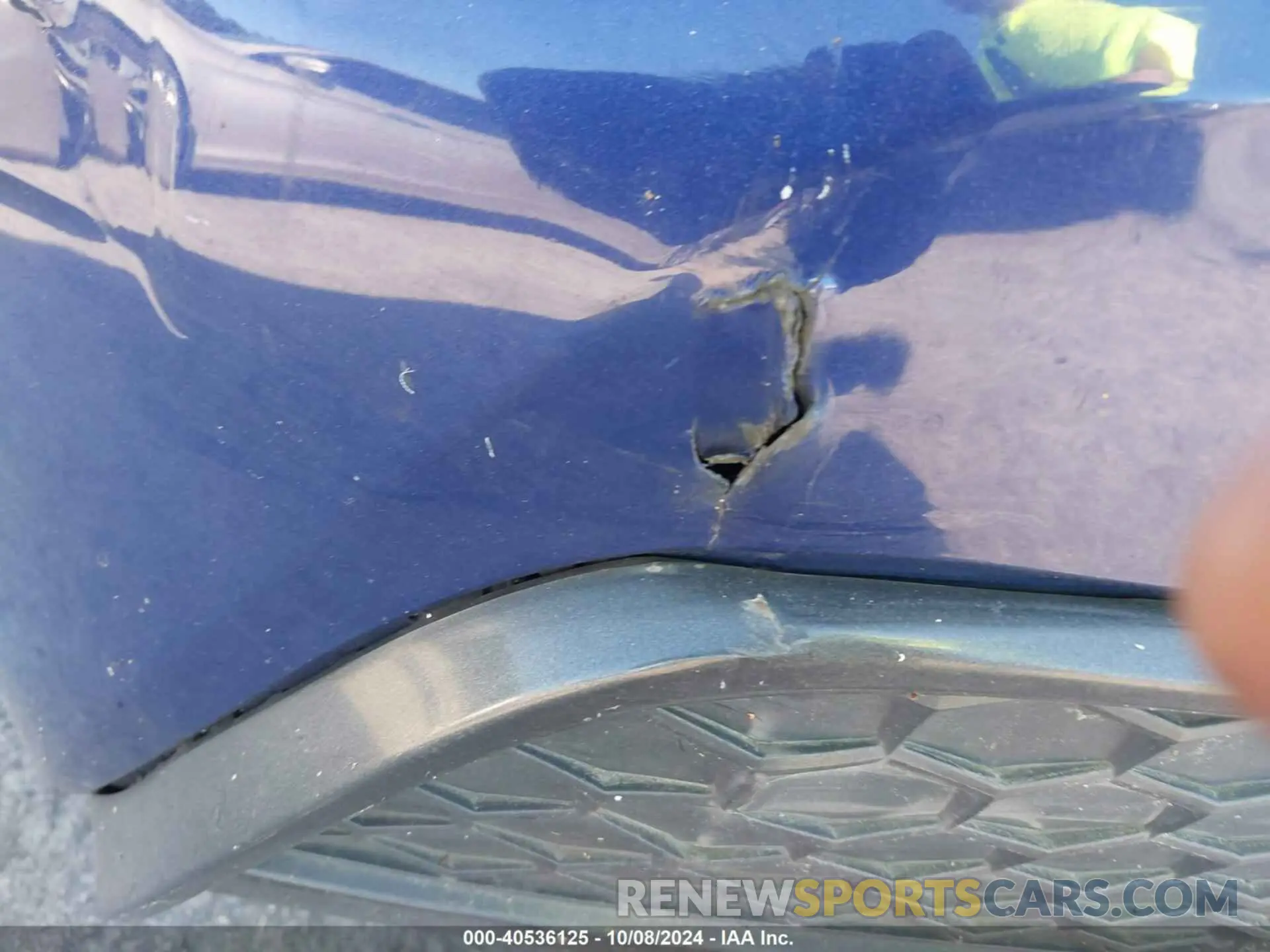 19 Photograph of a damaged car 5YFS4MCE9NP115432 TOYOTA COROLLA 2022