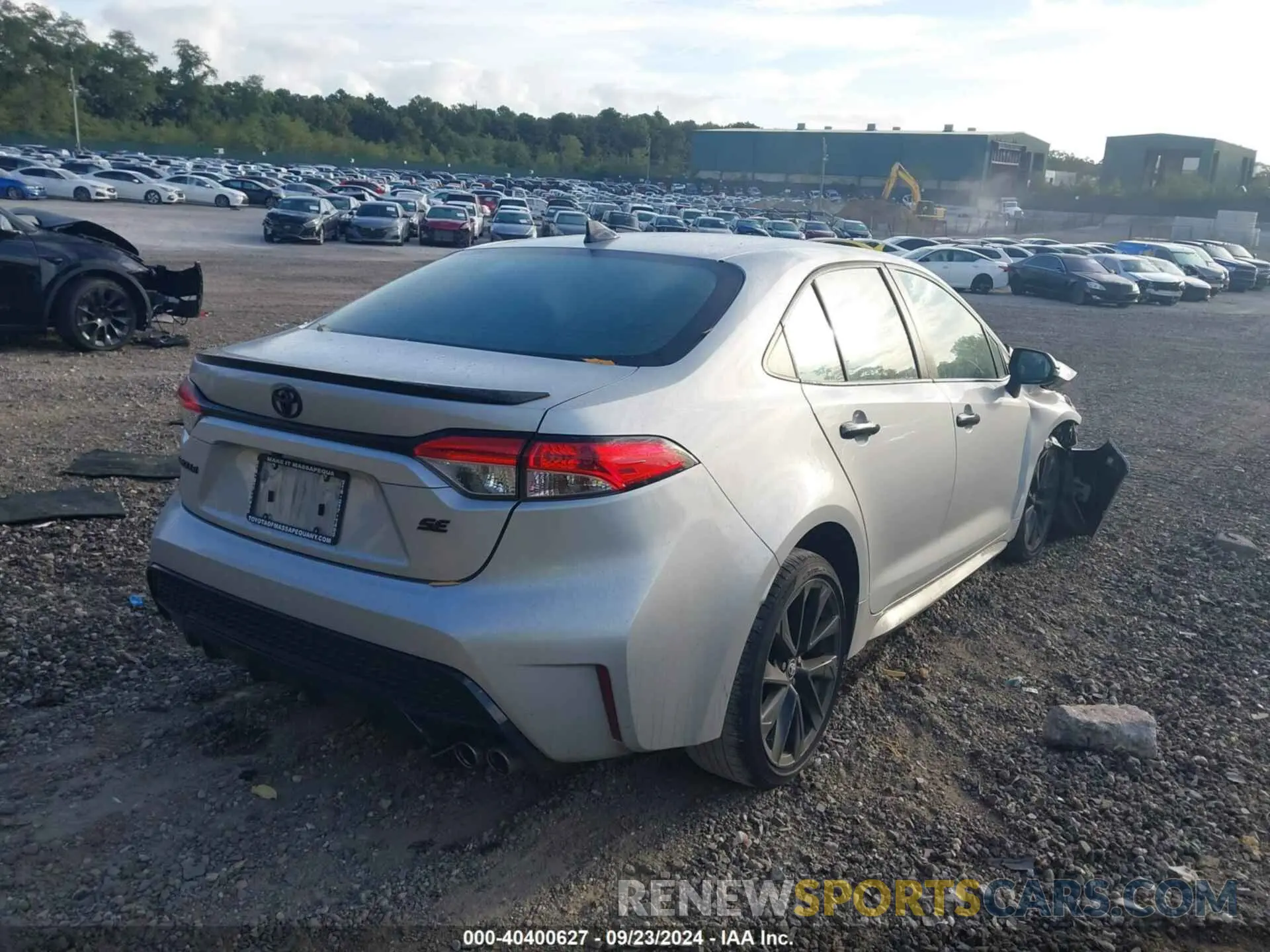 4 Photograph of a damaged car 5YFS4MCE9NP117844 TOYOTA COROLLA 2022