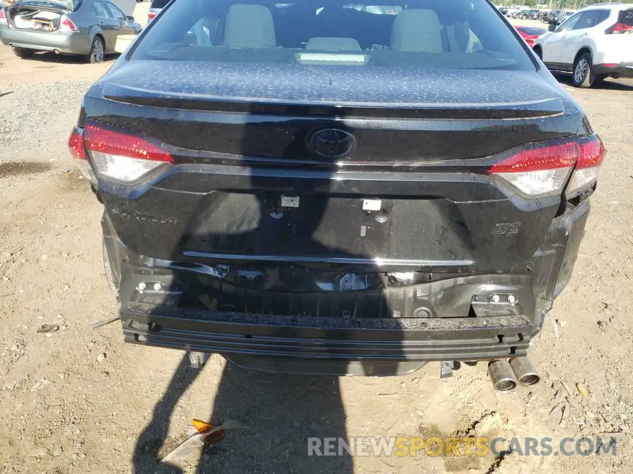 9 Photograph of a damaged car 5YFS4MCE9NP120341 TOYOTA COROLLA 2022