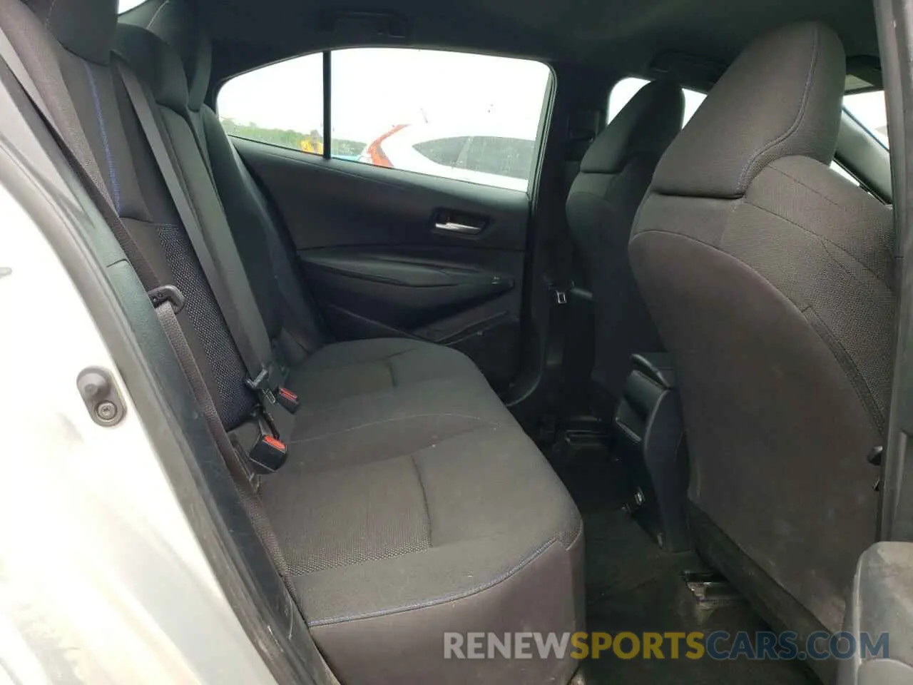 10 Photograph of a damaged car 5YFS4MCEXNP106223 TOYOTA COROLLA 2022