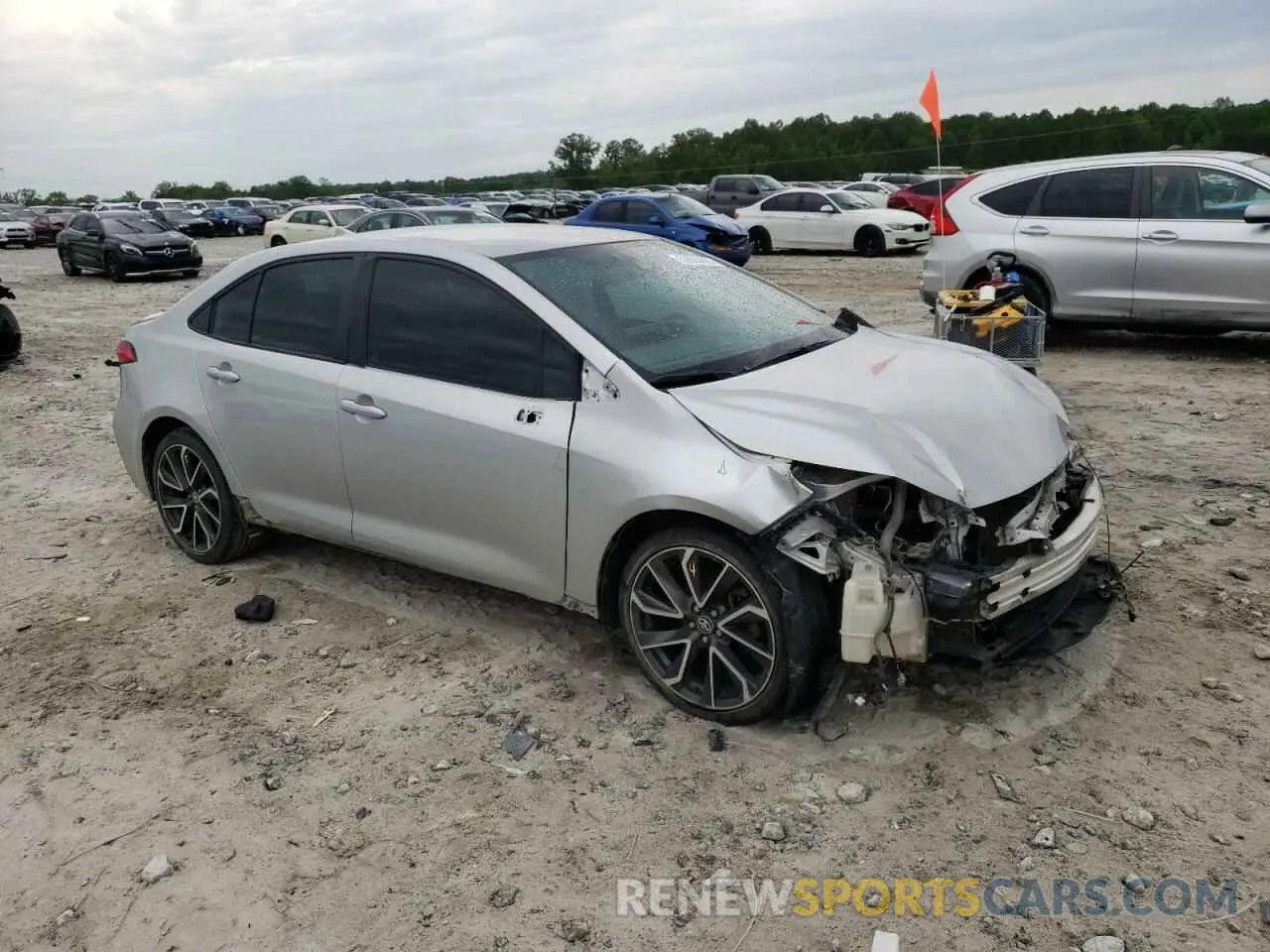 4 Photograph of a damaged car 5YFS4MCEXNP106223 TOYOTA COROLLA 2022