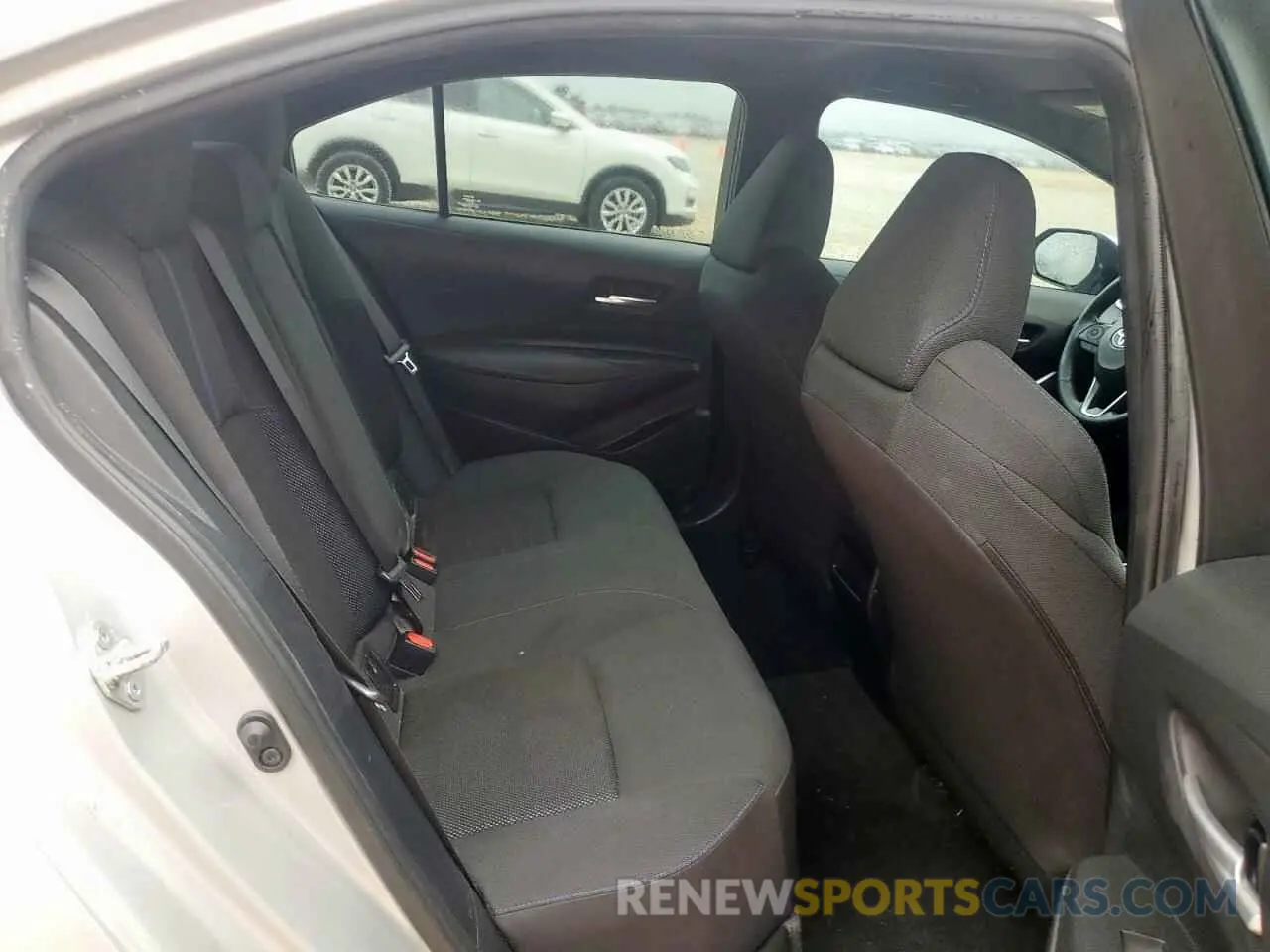 10 Photograph of a damaged car 5YFS4MCEXNP138623 TOYOTA COROLLA 2022