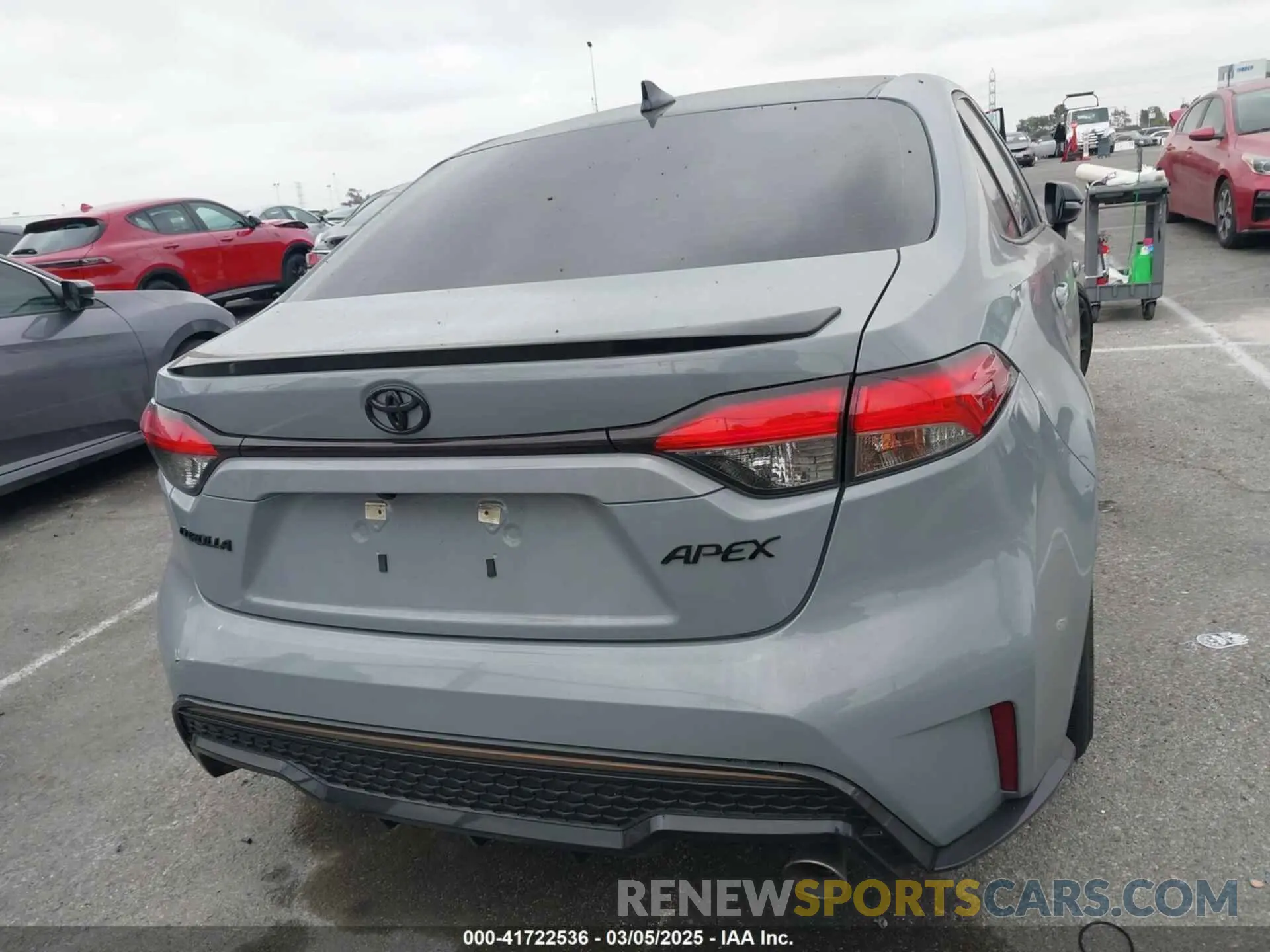 16 Photograph of a damaged car 5YFT4MCE1NP107992 TOYOTA COROLLA 2022