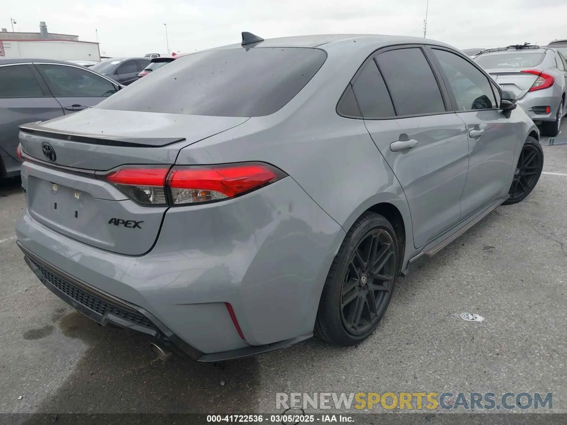 4 Photograph of a damaged car 5YFT4MCE1NP107992 TOYOTA COROLLA 2022