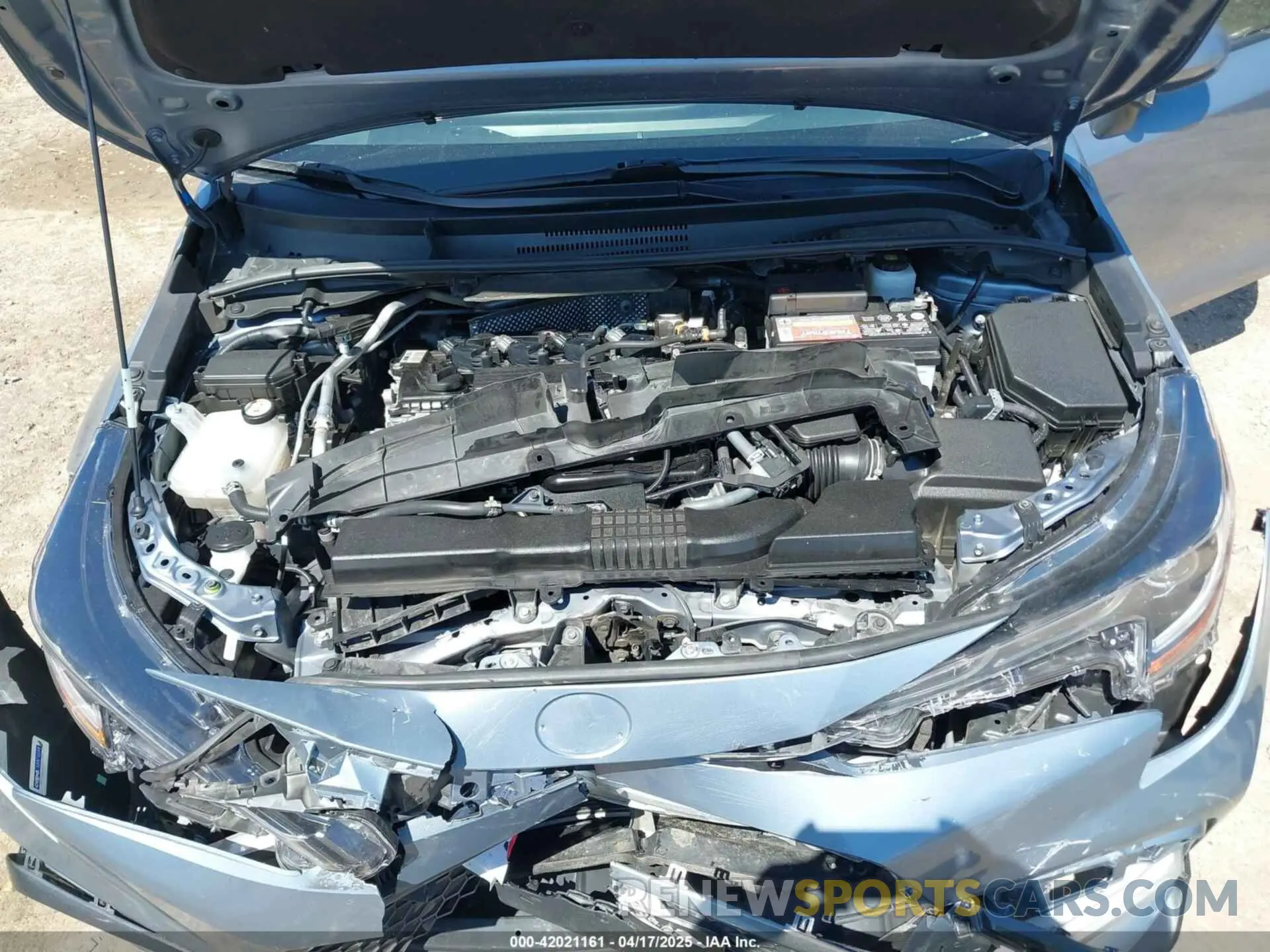 10 Photograph of a damaged car 5YFT4MCE1NP135209 TOYOTA COROLLA 2022