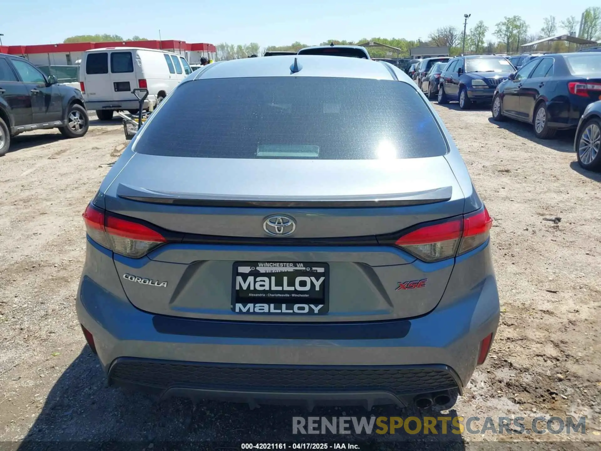 15 Photograph of a damaged car 5YFT4MCE1NP135209 TOYOTA COROLLA 2022