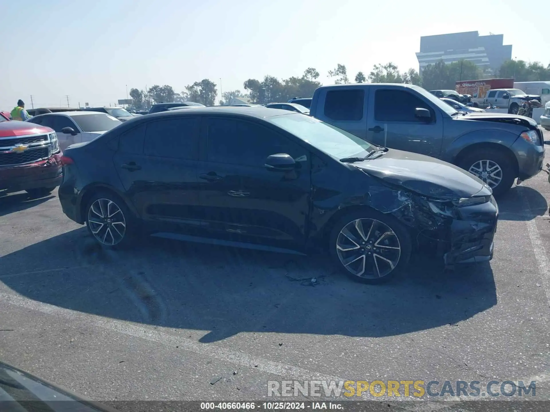 13 Photograph of a damaged car 5YFT4MCE5NP098326 TOYOTA COROLLA 2022