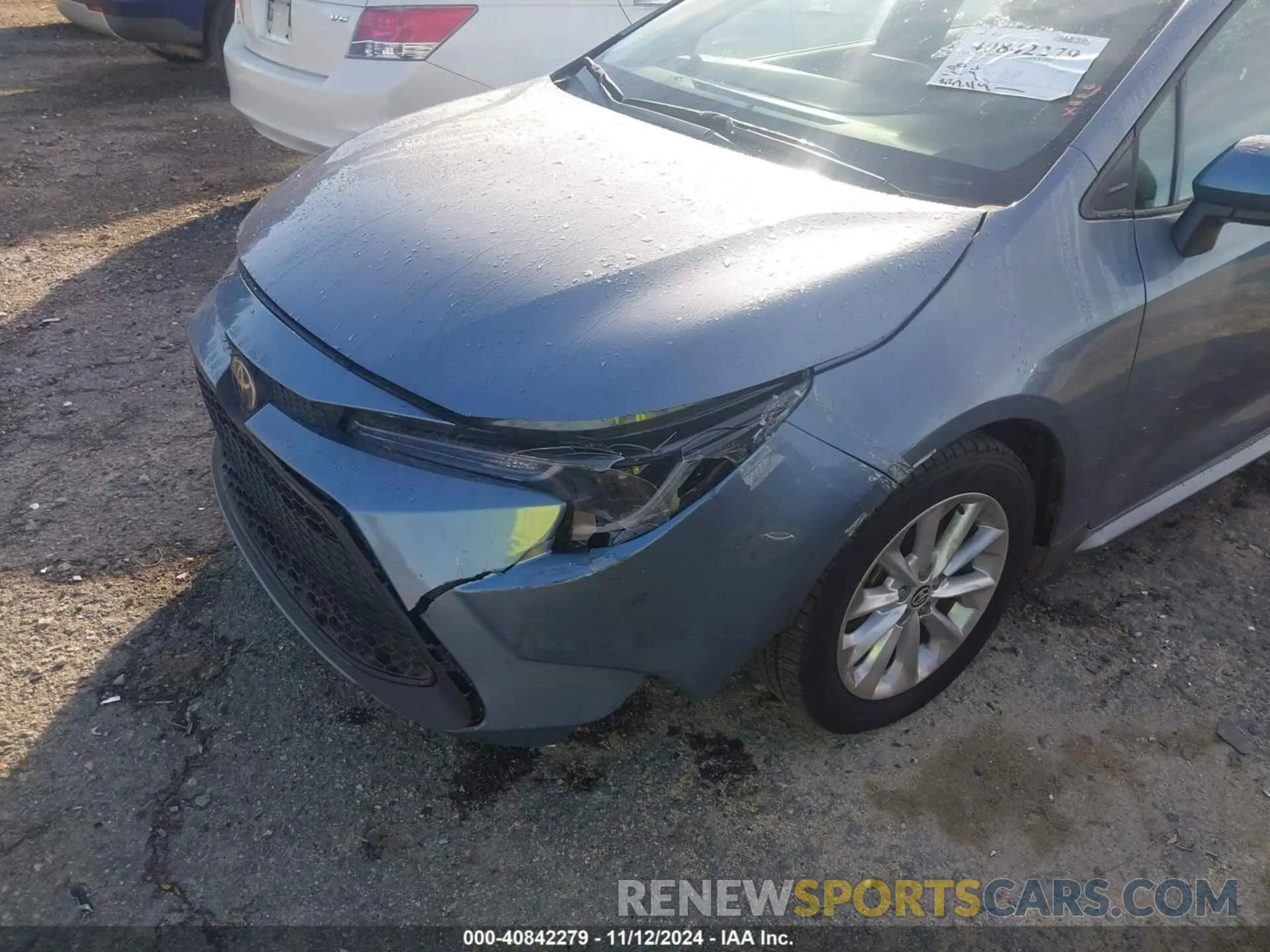 6 Photograph of a damaged car 5YFVPMAE5NP389573 TOYOTA COROLLA 2022