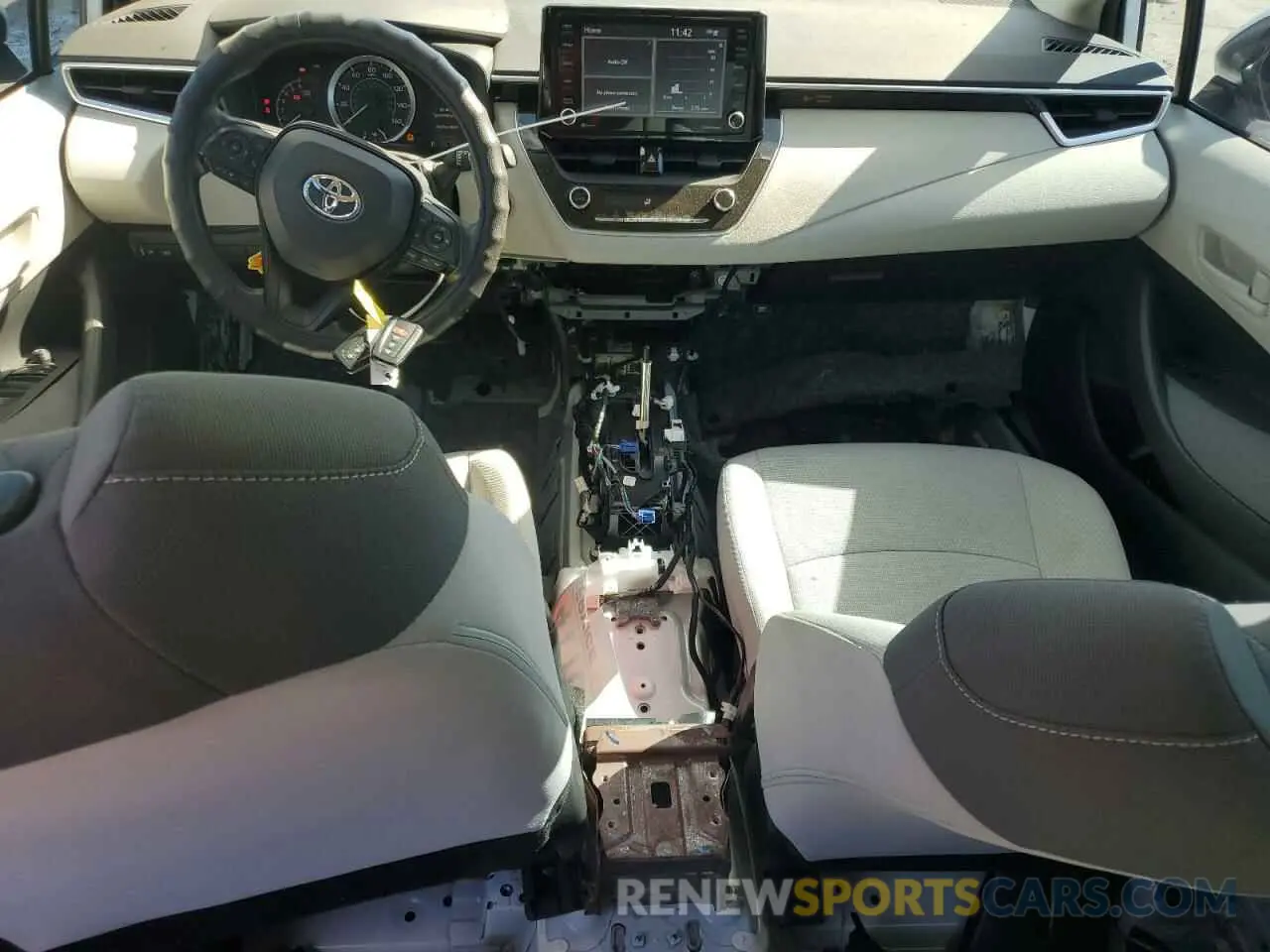 8 Photograph of a damaged car 5YFVPMAE6NP309858 TOYOTA COROLLA 2022