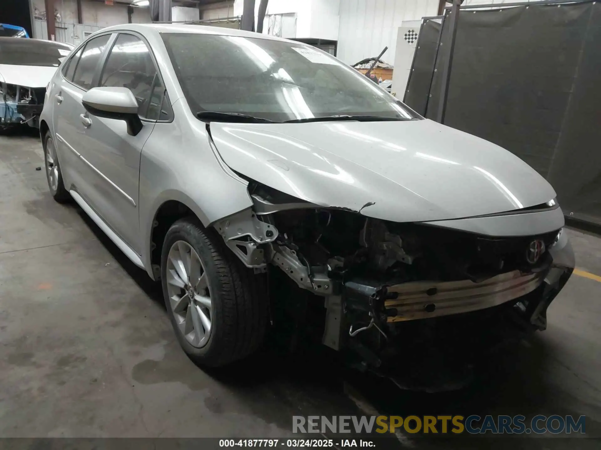 1 Photograph of a damaged car 5YFVPMAEXNP301360 TOYOTA COROLLA 2022