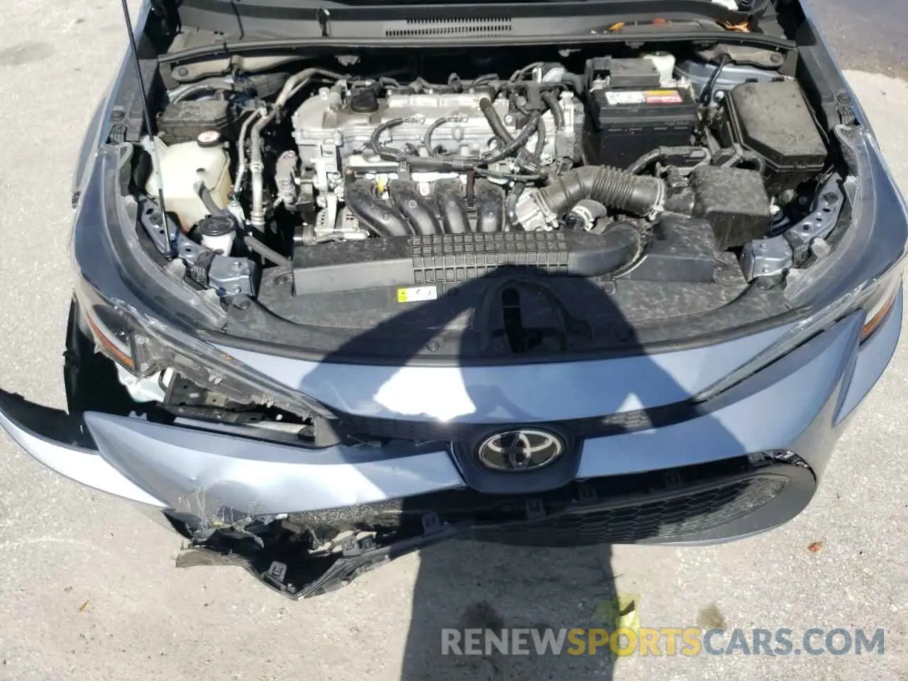 11 Photograph of a damaged car 5YFVPMAEXNP305862 TOYOTA COROLLA 2022