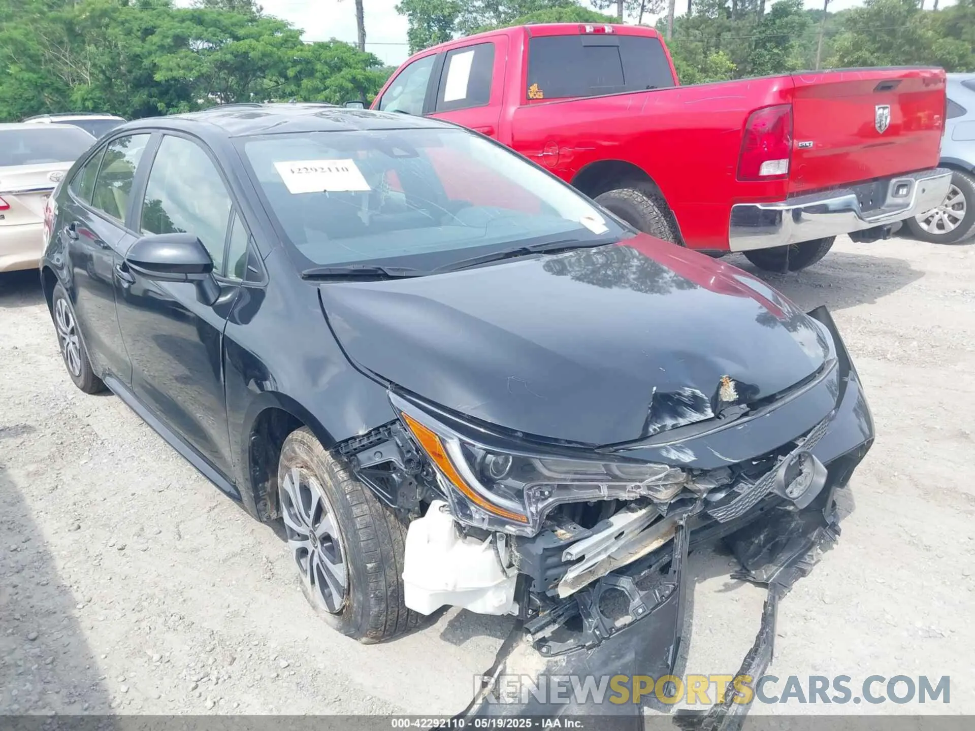1 Photograph of a damaged car JTDEAMDE0NJ046753 TOYOTA COROLLA 2022