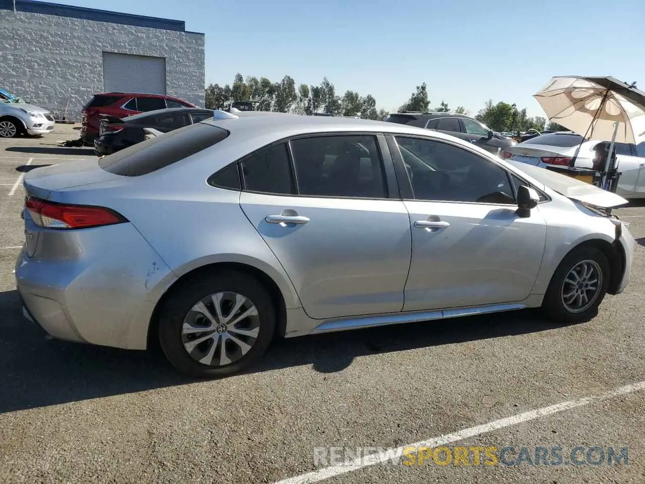 3 Photograph of a damaged car JTDEAMDE0NJ056571 TOYOTA COROLLA 2022