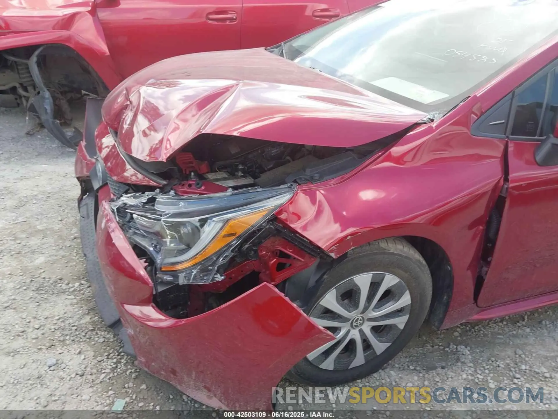 6 Photograph of a damaged car JTDEAMDE1NJ054585 TOYOTA COROLLA 2022