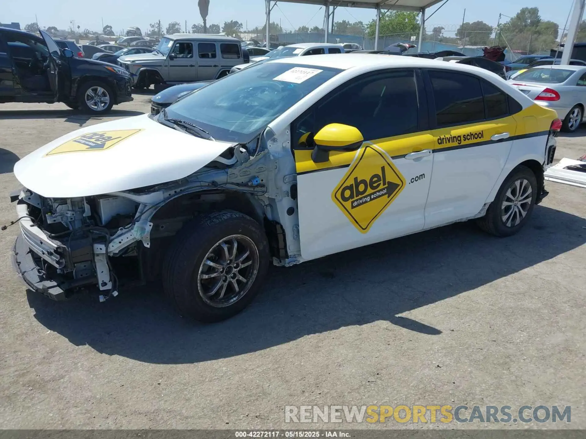 2 Фотография поврежденного автомобиля JTDEAMDE2NJ036337 TOYOTA COROLLA 2022