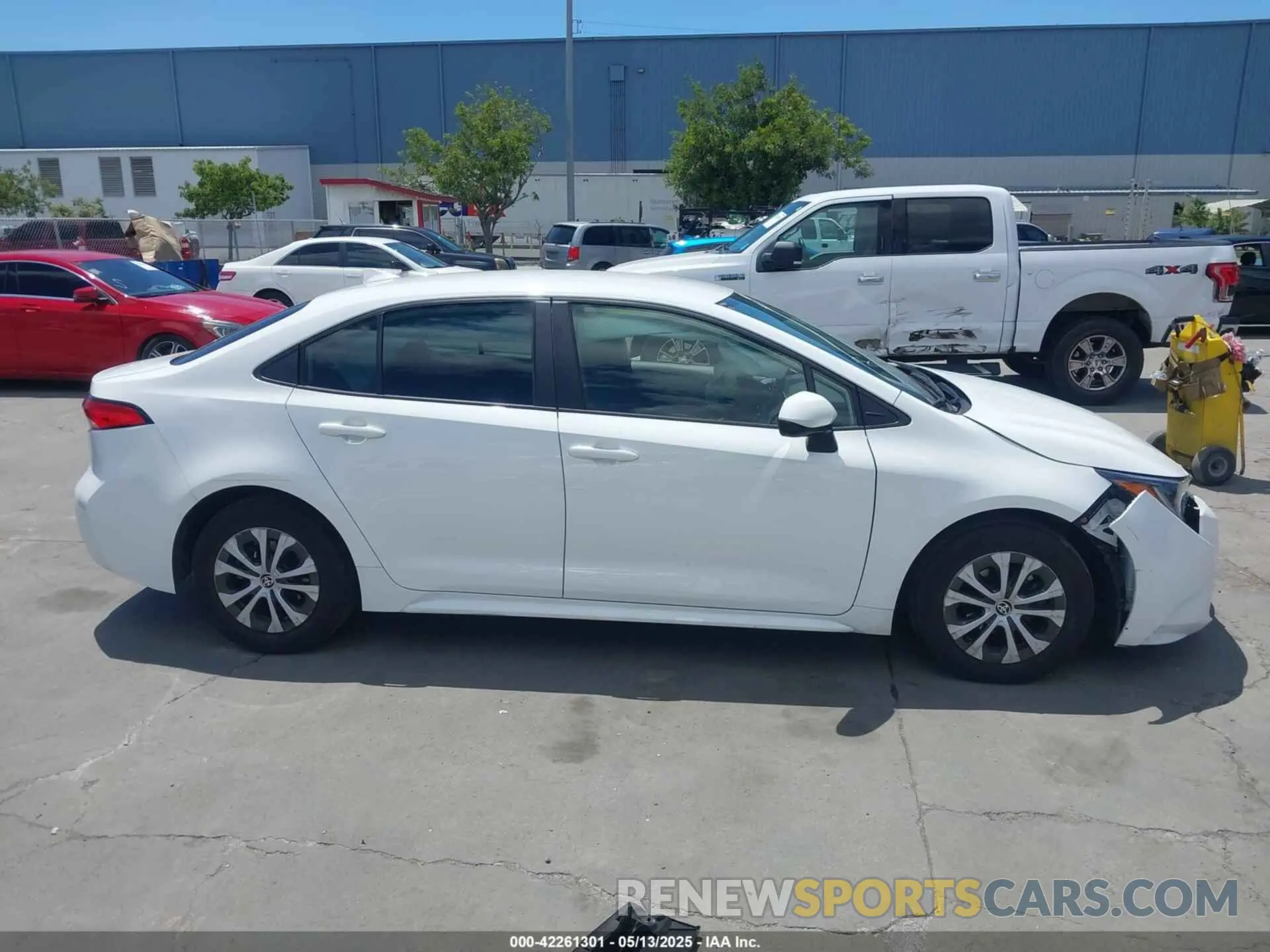 14 Фотография поврежденного автомобиля JTDEAMDE3N3003853 TOYOTA COROLLA 2022