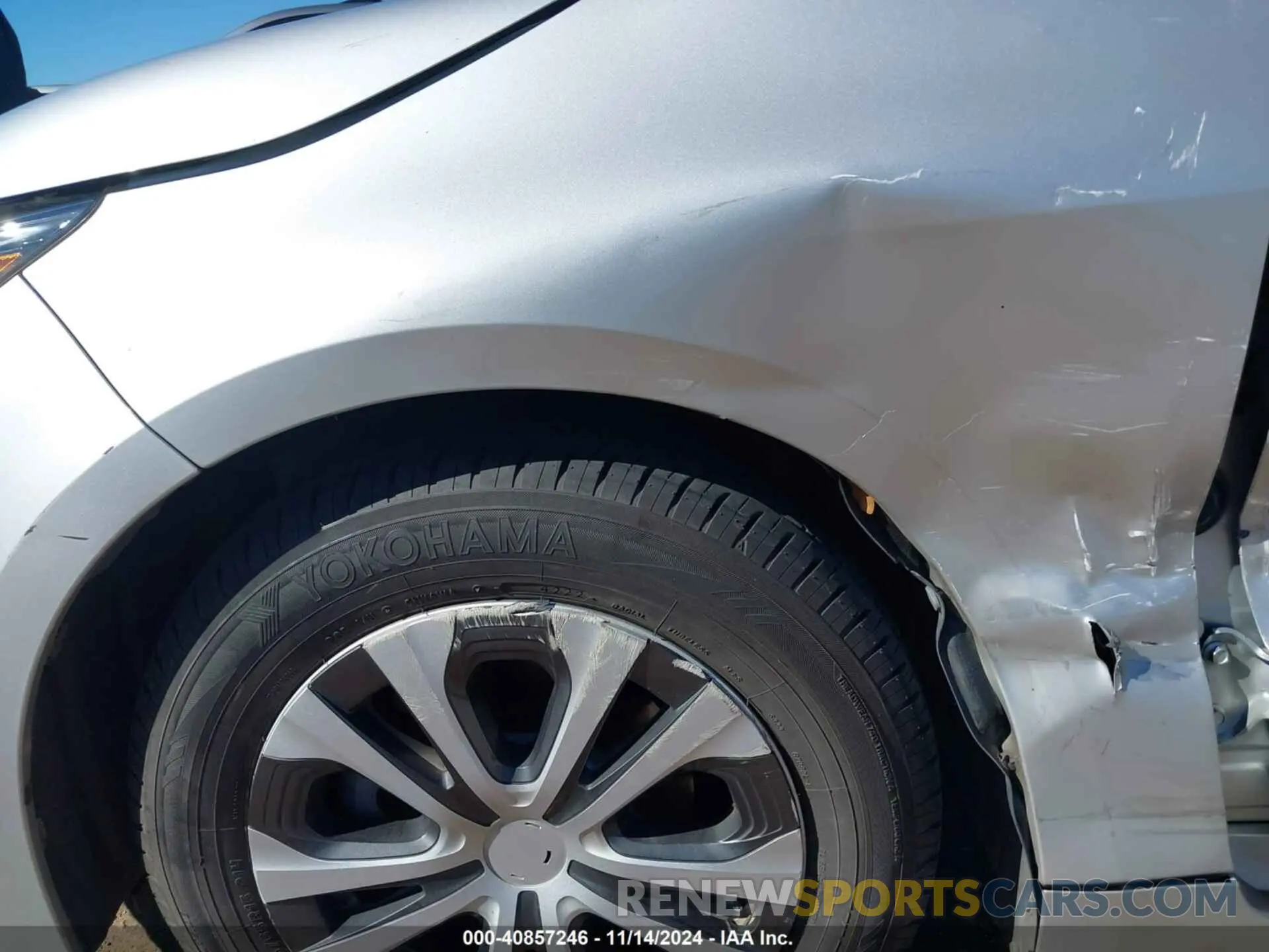 18 Photograph of a damaged car JTDEAMDE3NJ039151 TOYOTA COROLLA 2022