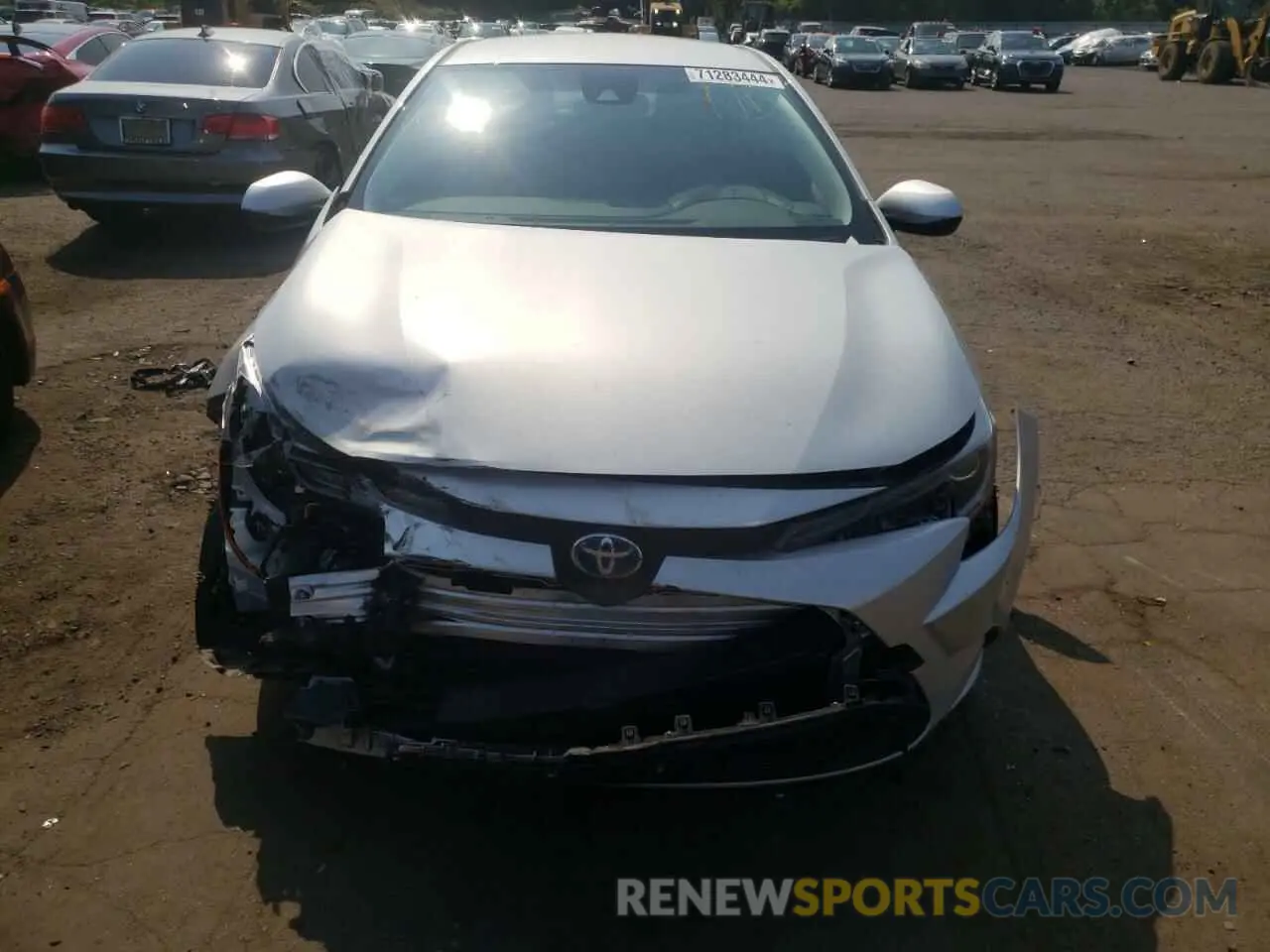 5 Photograph of a damaged car JTDEAMDE4N3009970 TOYOTA COROLLA 2022