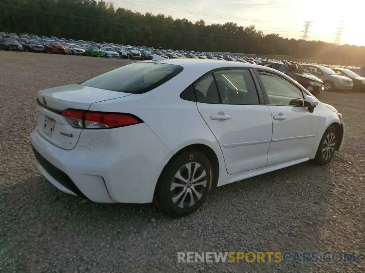 3 Photograph of a damaged car JTDEAMDE4NJ037974 TOYOTA COROLLA 2022