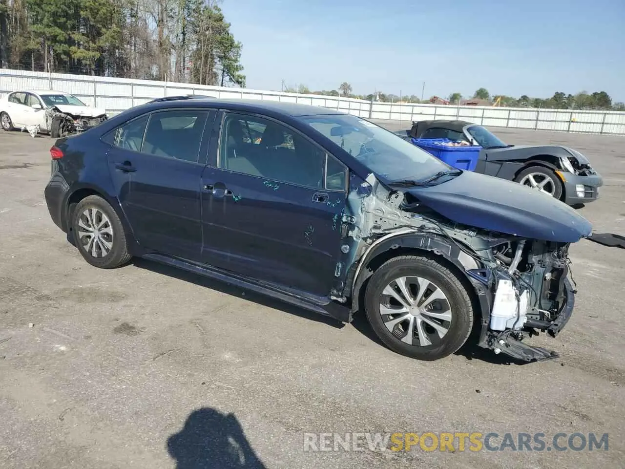 4 Photograph of a damaged car JTDEAMDE4NJ040146 TOYOTA COROLLA 2022