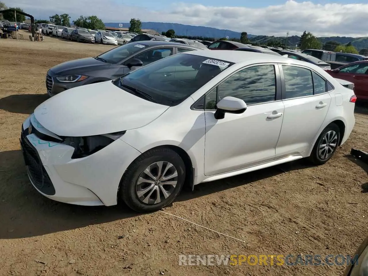 1 Photograph of a damaged car JTDEAMDE4NJ042155 TOYOTA COROLLA 2022