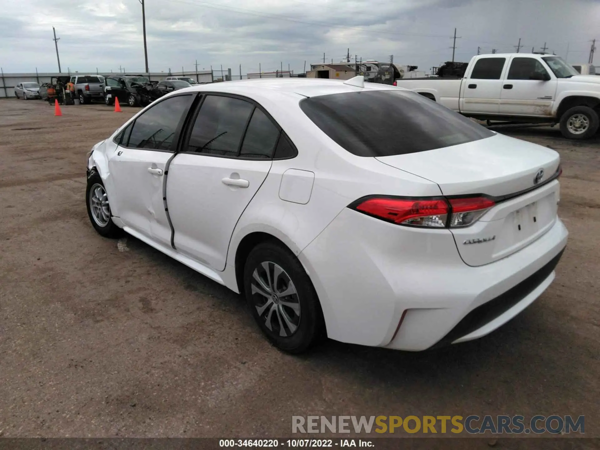 3 Photograph of a damaged car JTDEAMDE6NJ038690 TOYOTA COROLLA 2022