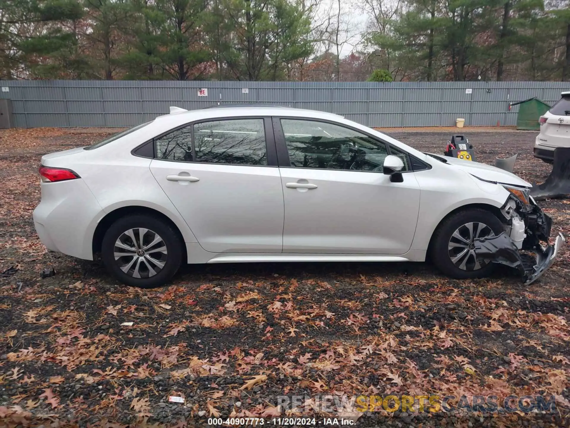 13 Фотография поврежденного автомобиля JTDEAMDE7N3006500 TOYOTA COROLLA 2022