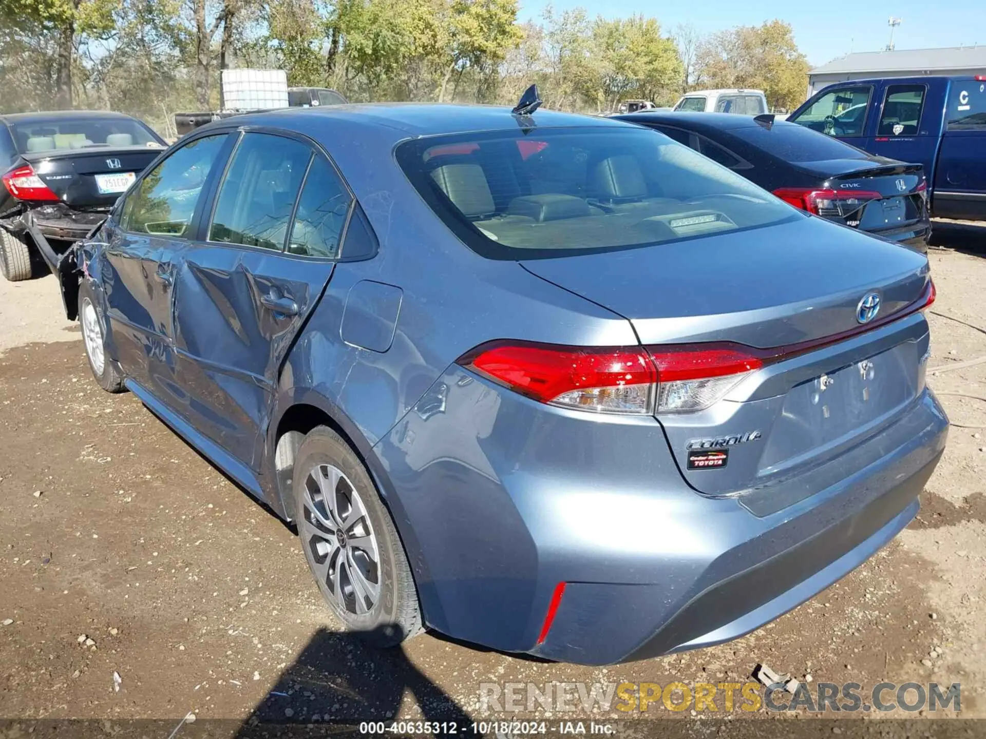 3 Фотография поврежденного автомобиля JTDEAMDE8NJ046077 TOYOTA COROLLA 2022