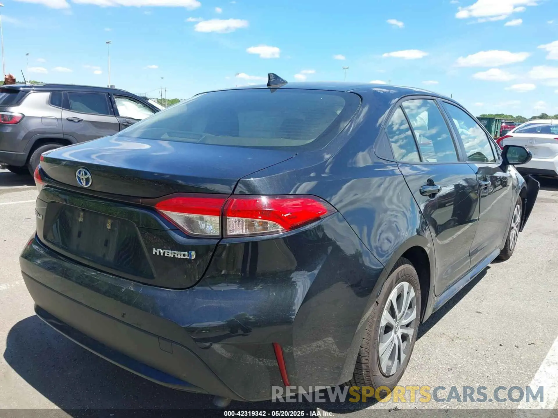 4 Photograph of a damaged car JTDEAMDE8NJ055538 TOYOTA COROLLA 2022