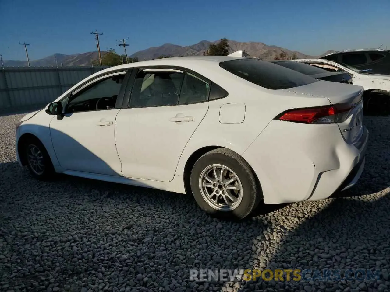 2 Фотография поврежденного автомобиля JTDEAMDE9NJ038988 TOYOTA COROLLA 2022