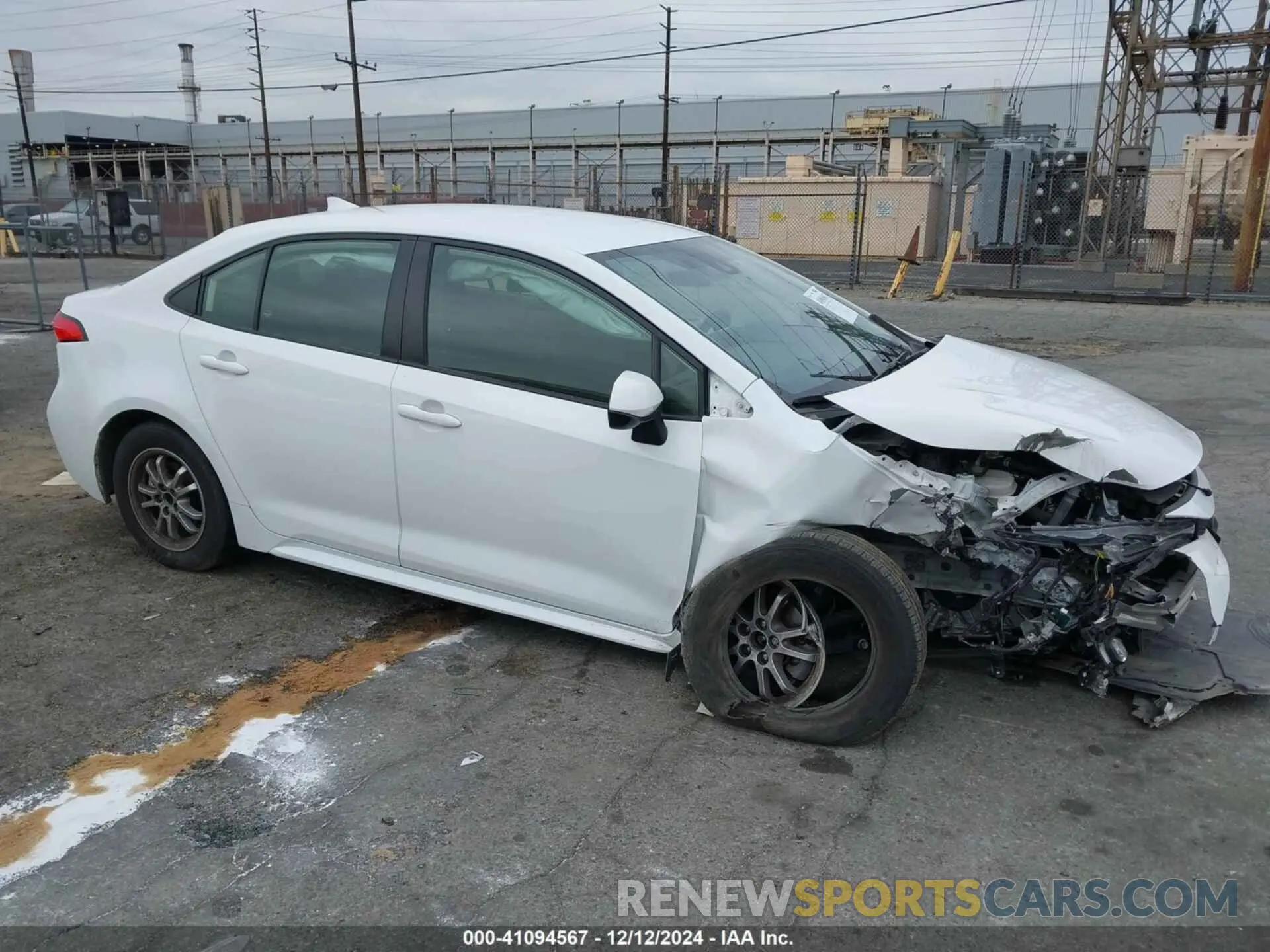 1 Photograph of a damaged car JTDEAMDE9NJ042300 TOYOTA COROLLA 2022