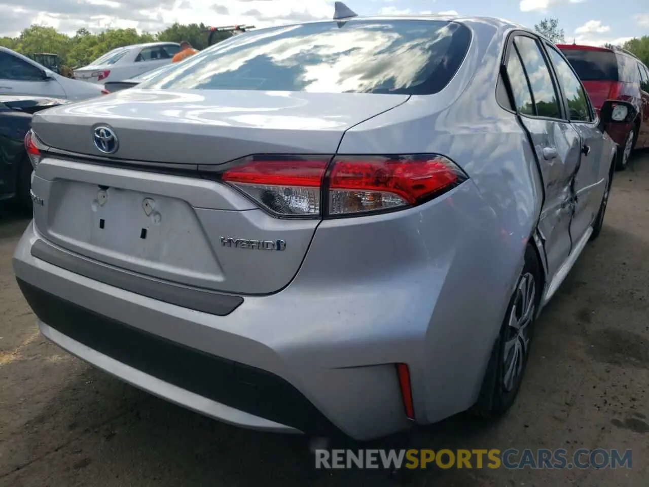4 Photograph of a damaged car JTDEAMDEXN3008287 TOYOTA COROLLA 2022