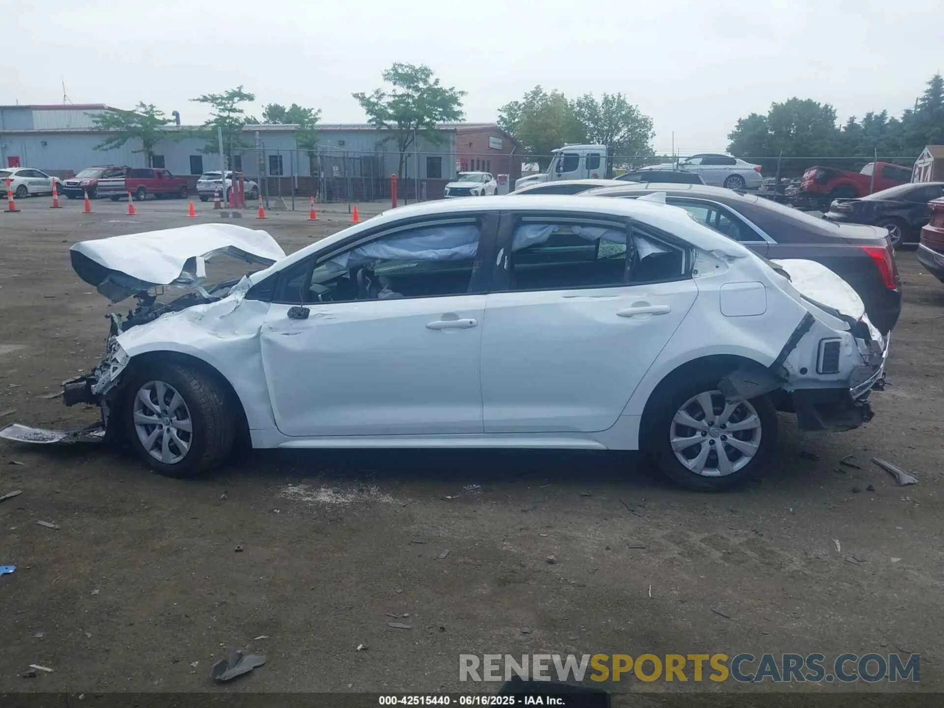 14 Photograph of a damaged car JTDEPMAE0N3001769 TOYOTA COROLLA 2022