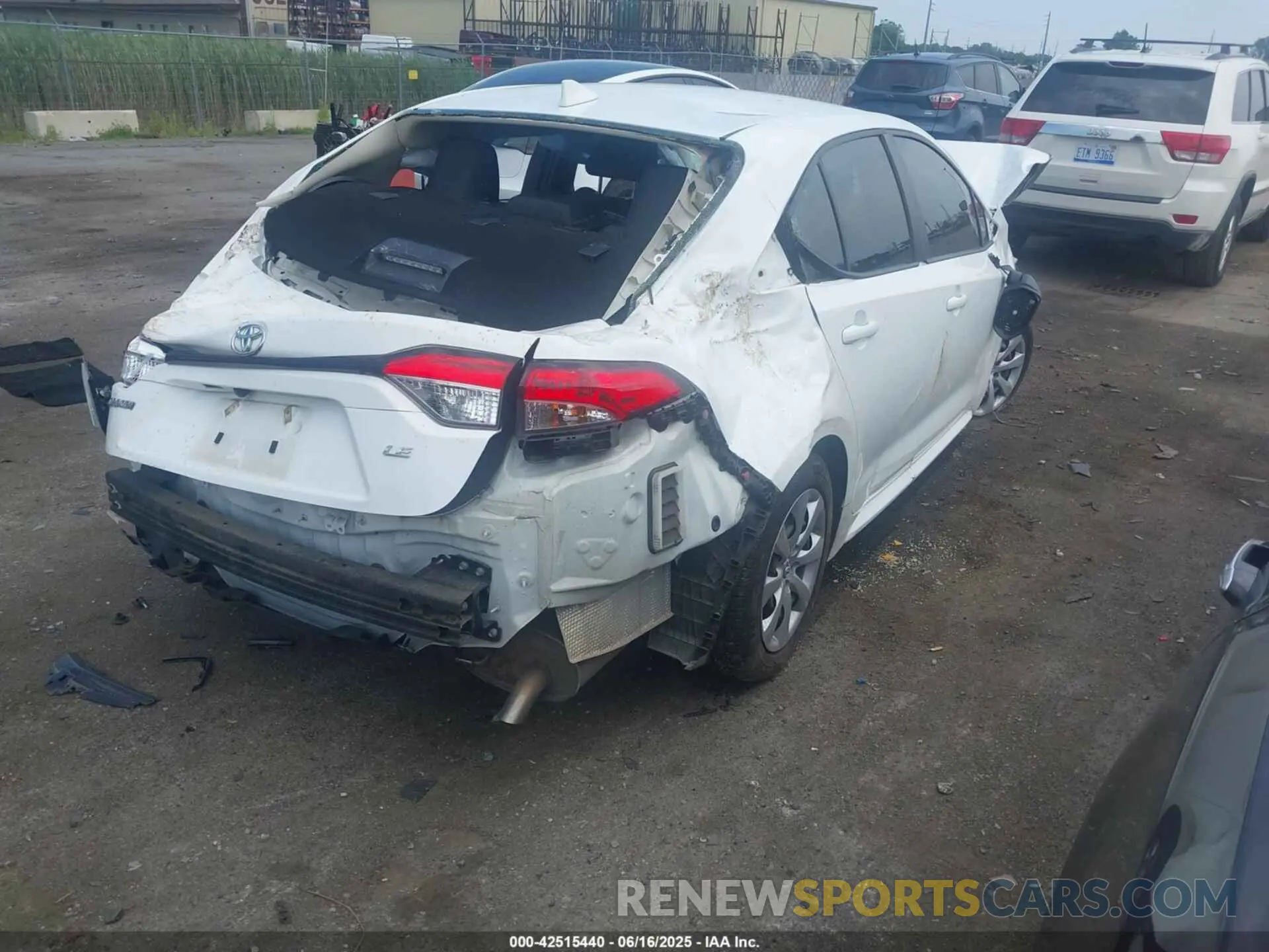 4 Photograph of a damaged car JTDEPMAE0N3001769 TOYOTA COROLLA 2022