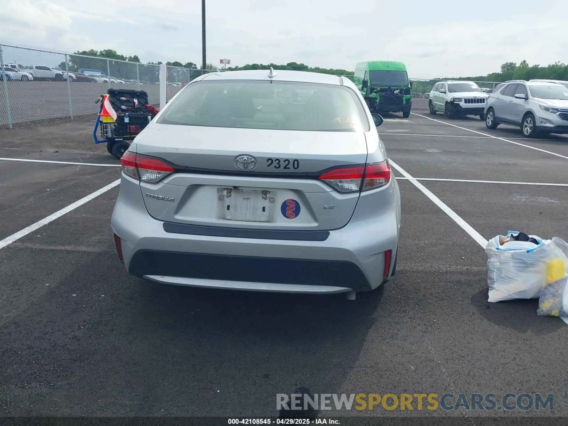 16 Photograph of a damaged car JTDEPMAE0NJ202826 TOYOTA COROLLA 2022