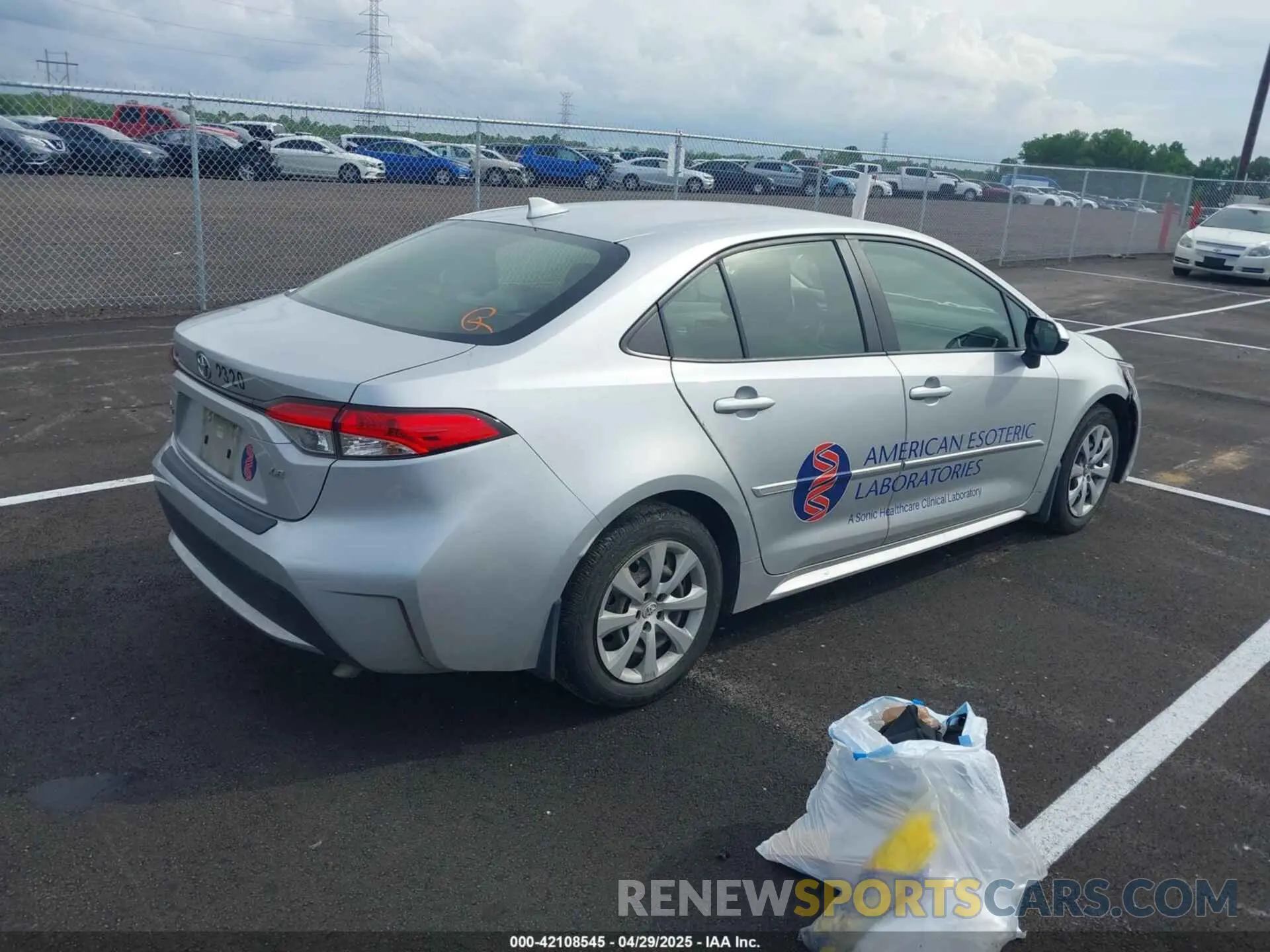 4 Photograph of a damaged car JTDEPMAE0NJ202826 TOYOTA COROLLA 2022