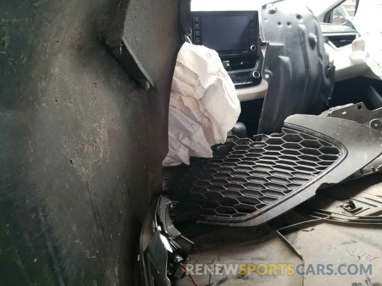 8 Photograph of a damaged car JTDEPMAE0NJ205709 TOYOTA COROLLA 2022