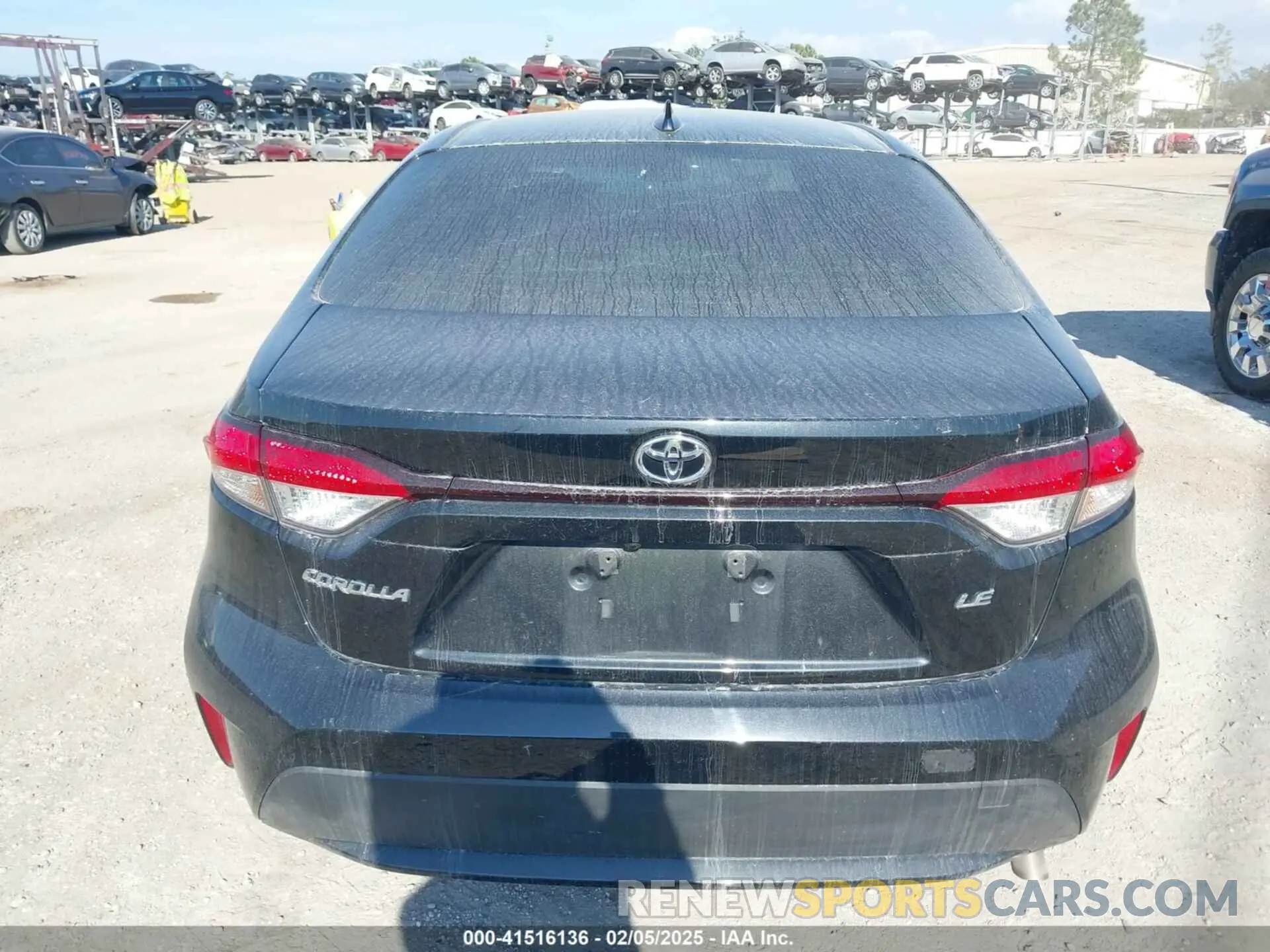 17 Photograph of a damaged car JTDEPMAE0NJ210800 TOYOTA COROLLA 2022