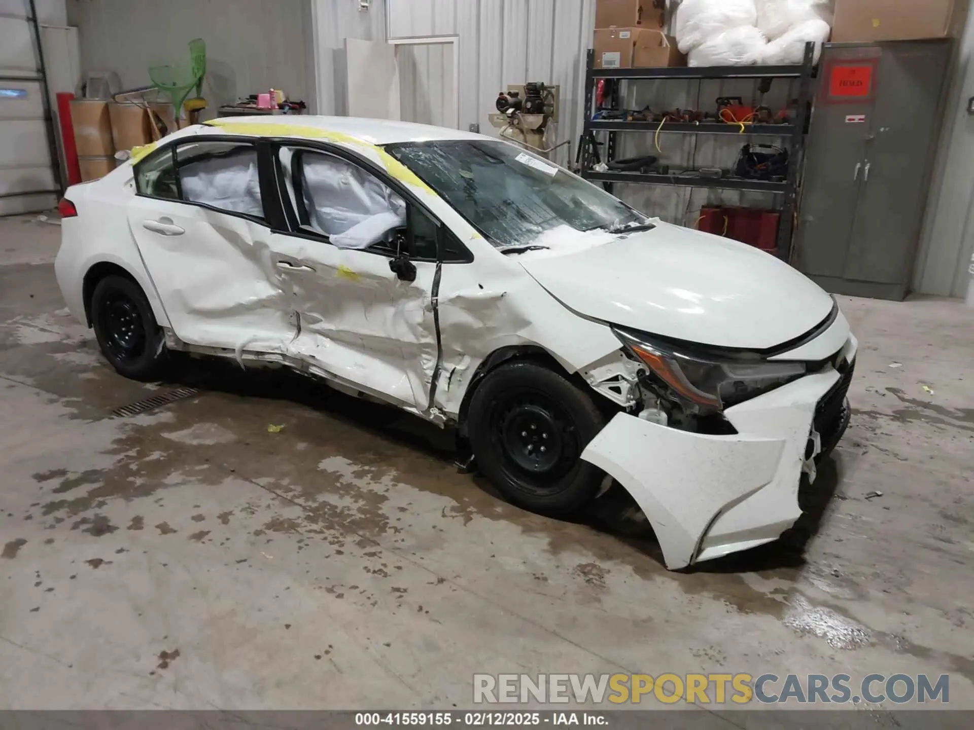 1 Photograph of a damaged car JTDEPMAE2N3011381 TOYOTA COROLLA 2022