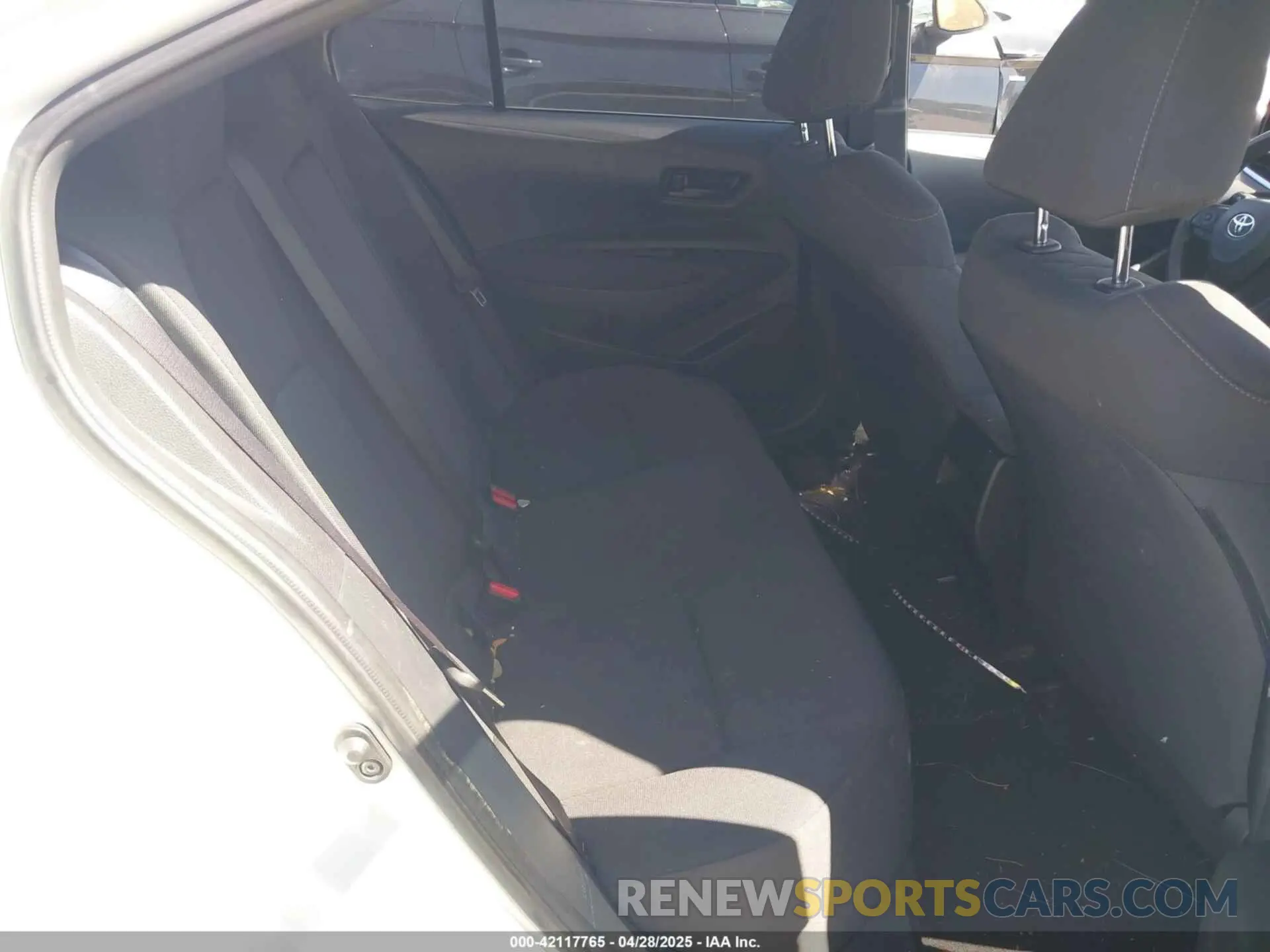 8 Photograph of a damaged car JTDEPMAE2NJ209132 TOYOTA COROLLA 2022