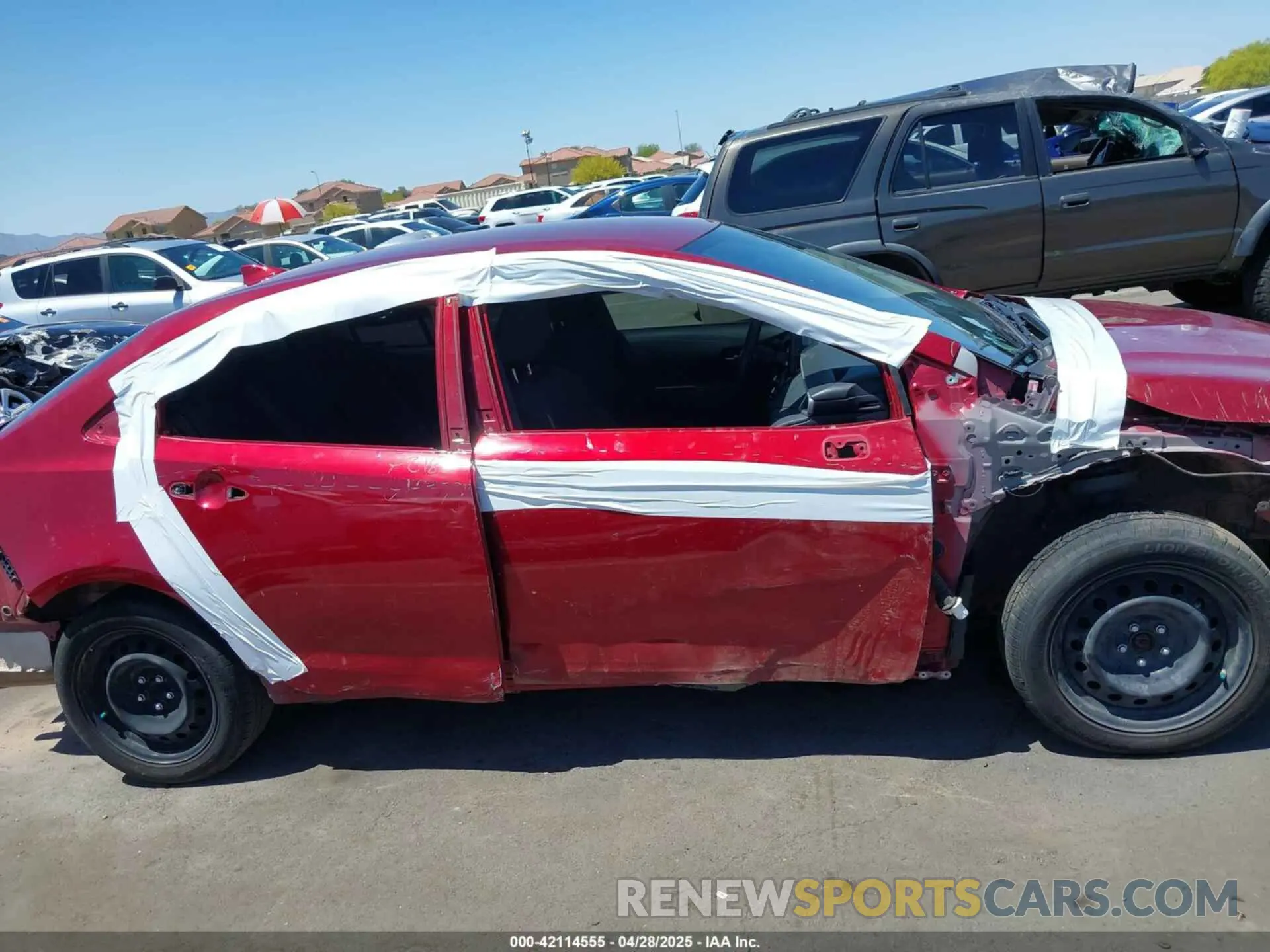 14 Photograph of a damaged car JTDEPMAE2NJ227291 TOYOTA COROLLA 2022