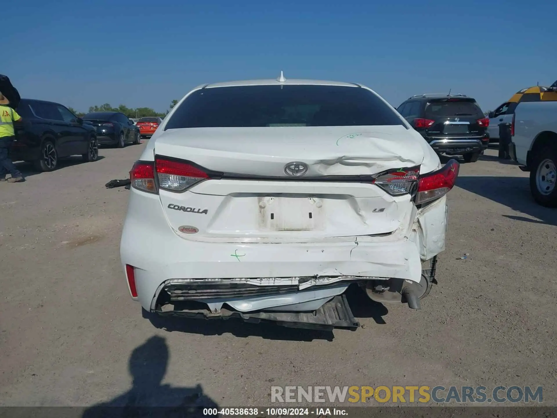 17 Photograph of a damaged car JTDEPMAE4N3006408 TOYOTA COROLLA 2022