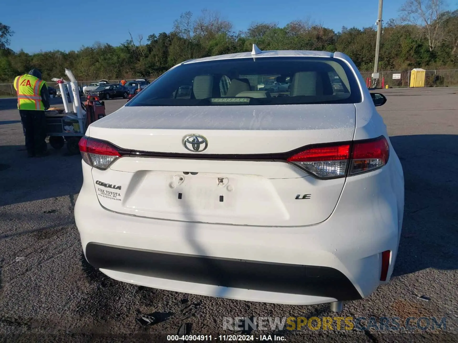 16 Photograph of a damaged car JTDEPMAE4NJ208662 TOYOTA COROLLA 2022
