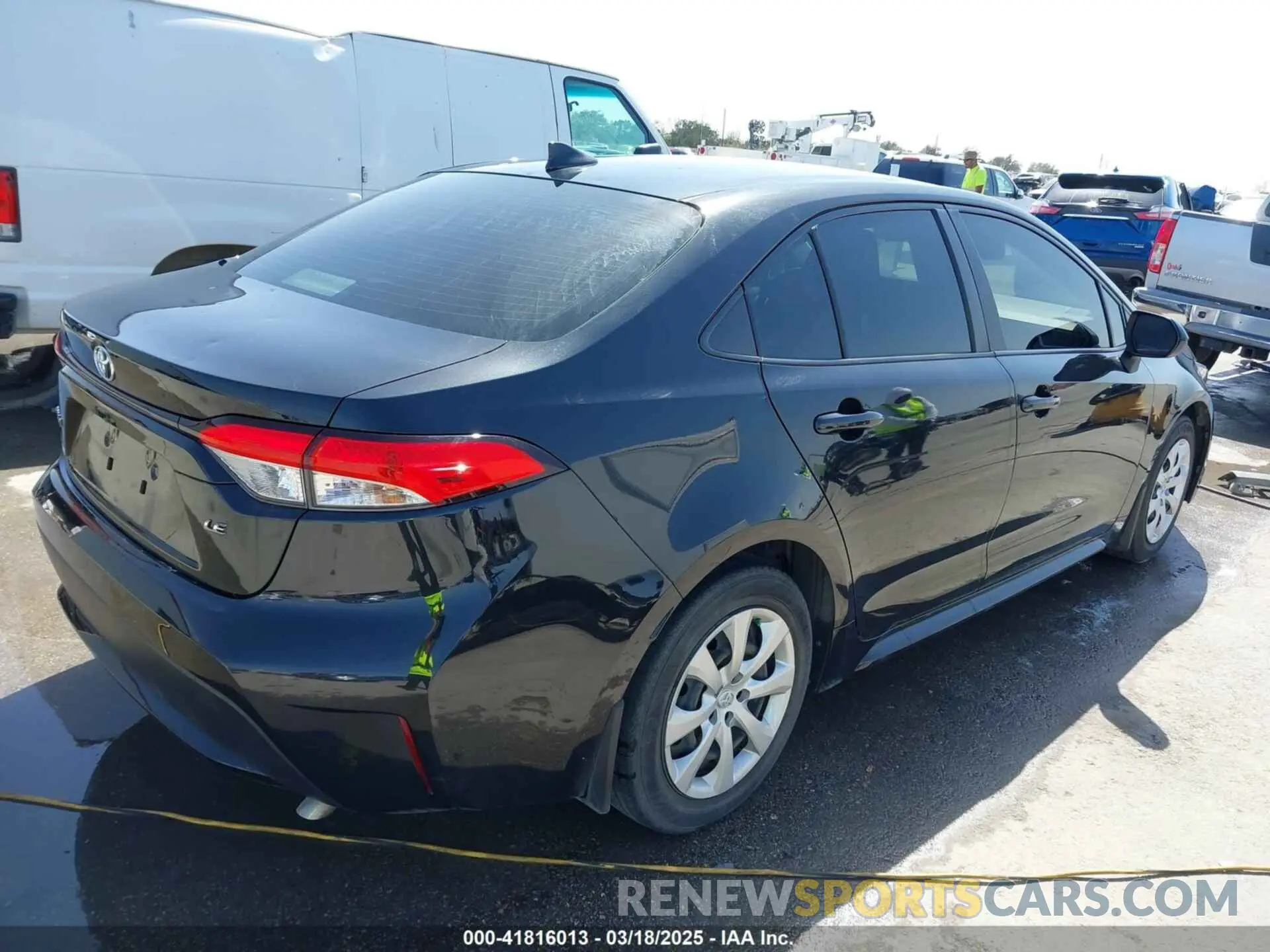 4 Photograph of a damaged car JTDEPMAE4NJ210119 TOYOTA COROLLA 2022