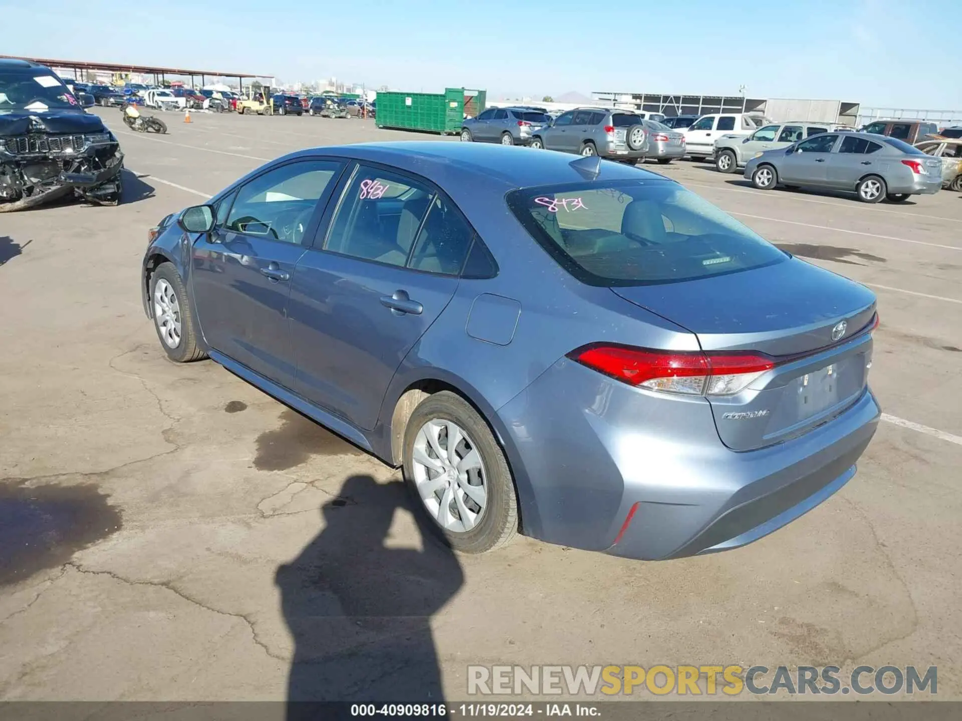 3 Photograph of a damaged car JTDEPMAE4NJ220939 TOYOTA COROLLA 2022